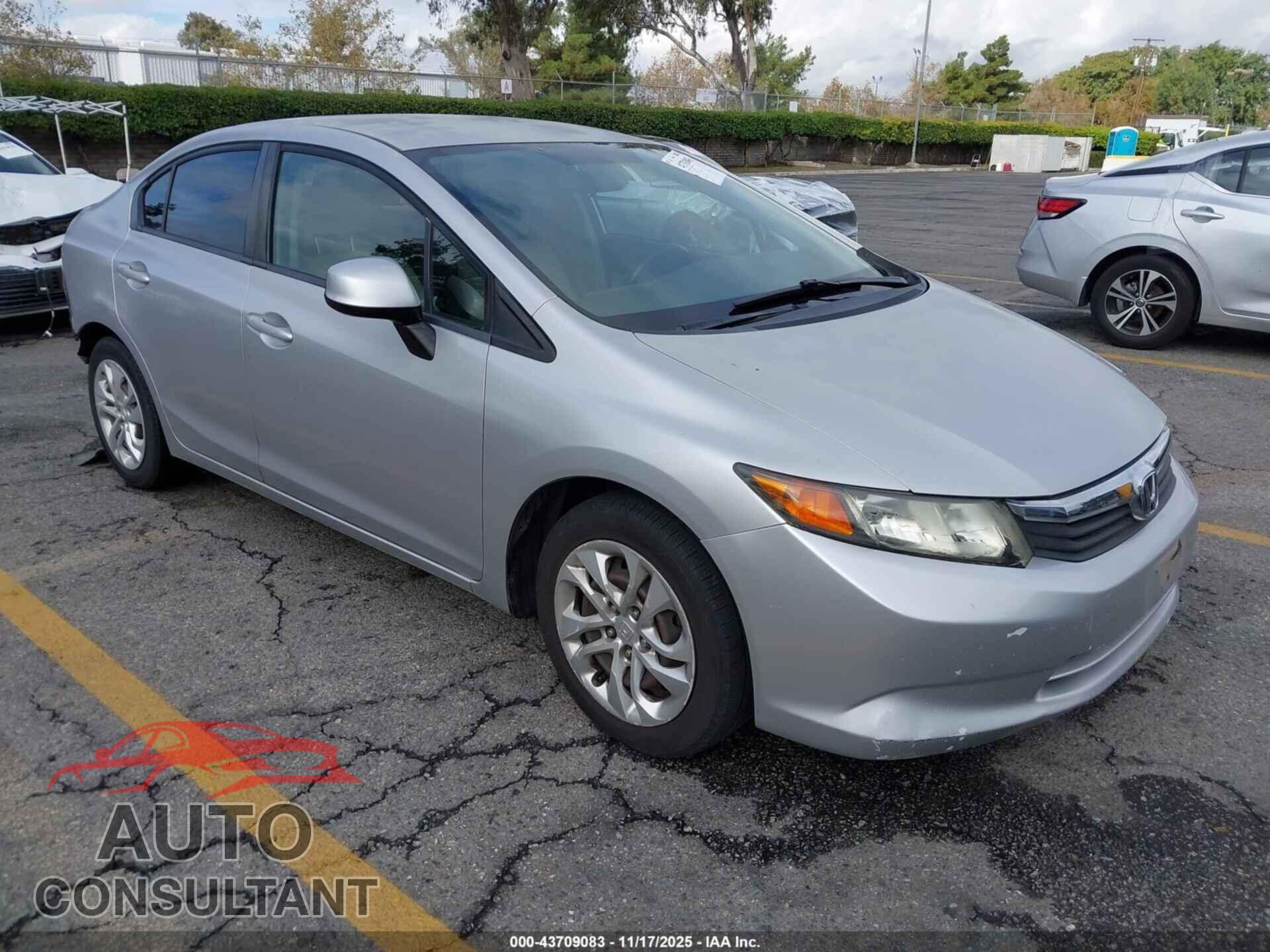 HONDA CIVIC 2012 - JHMFB2F50CS002308