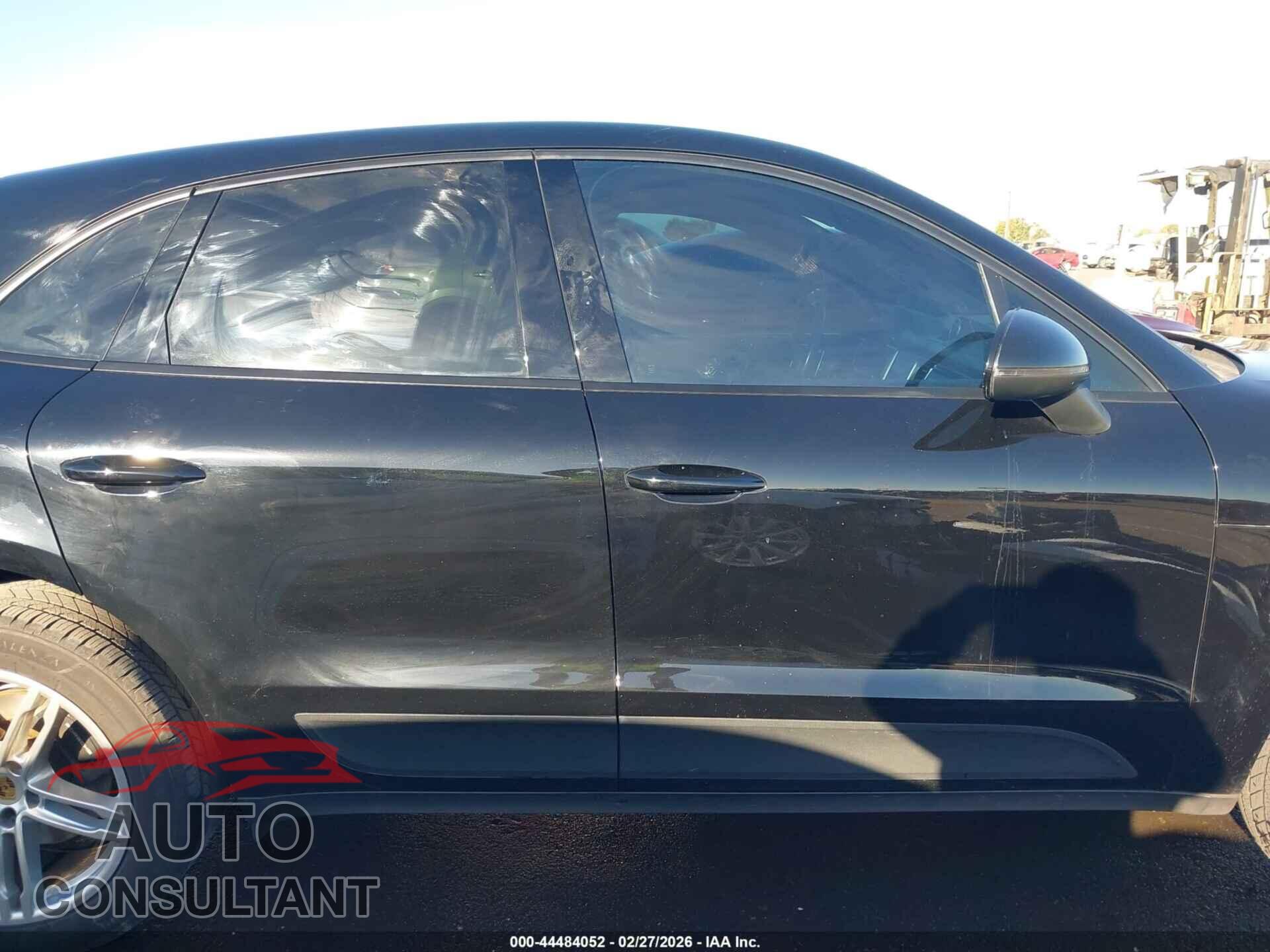 PORSCHE MACAN 2017 - WP1AA2A52HLB05767