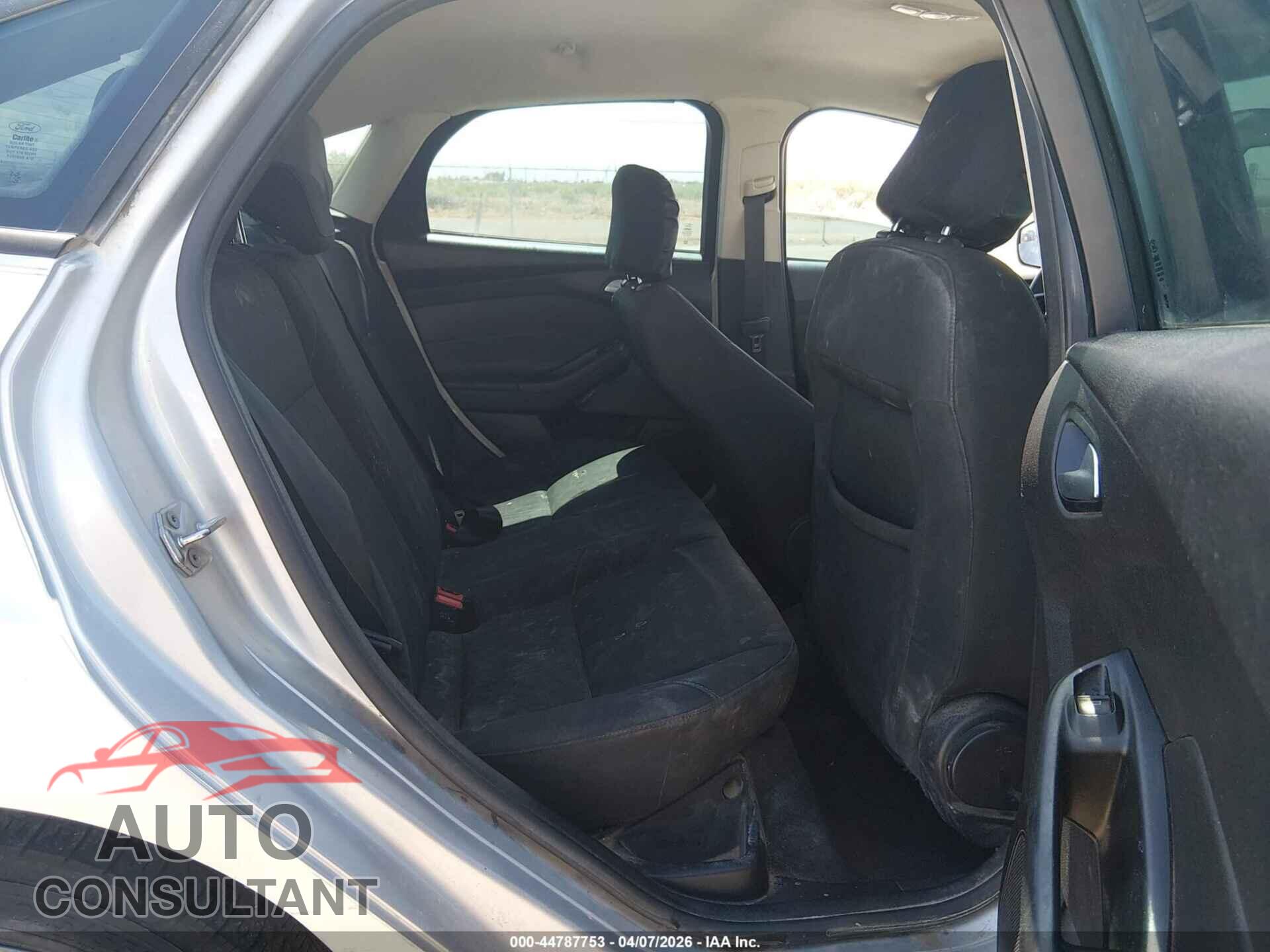 FORD FOCUS 2016 - 1FADP3F28GL395437