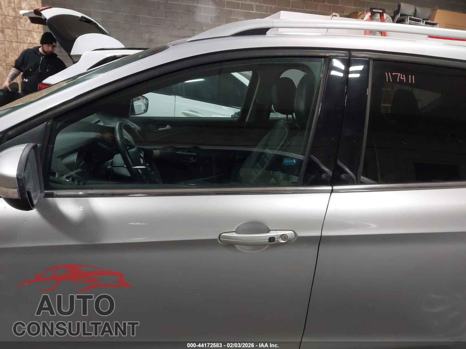 FORD ESCAPE 2016 - 1FMCU9J97GUC36498