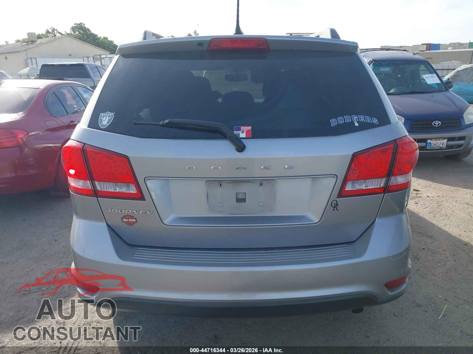 DODGE JOURNEY 2017 - 3C4PDCBB9HT557331