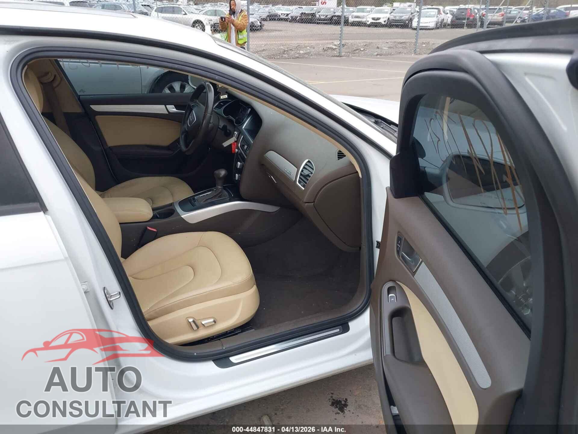 AUDI A4 2013 - WAUBFAFL7DN008388