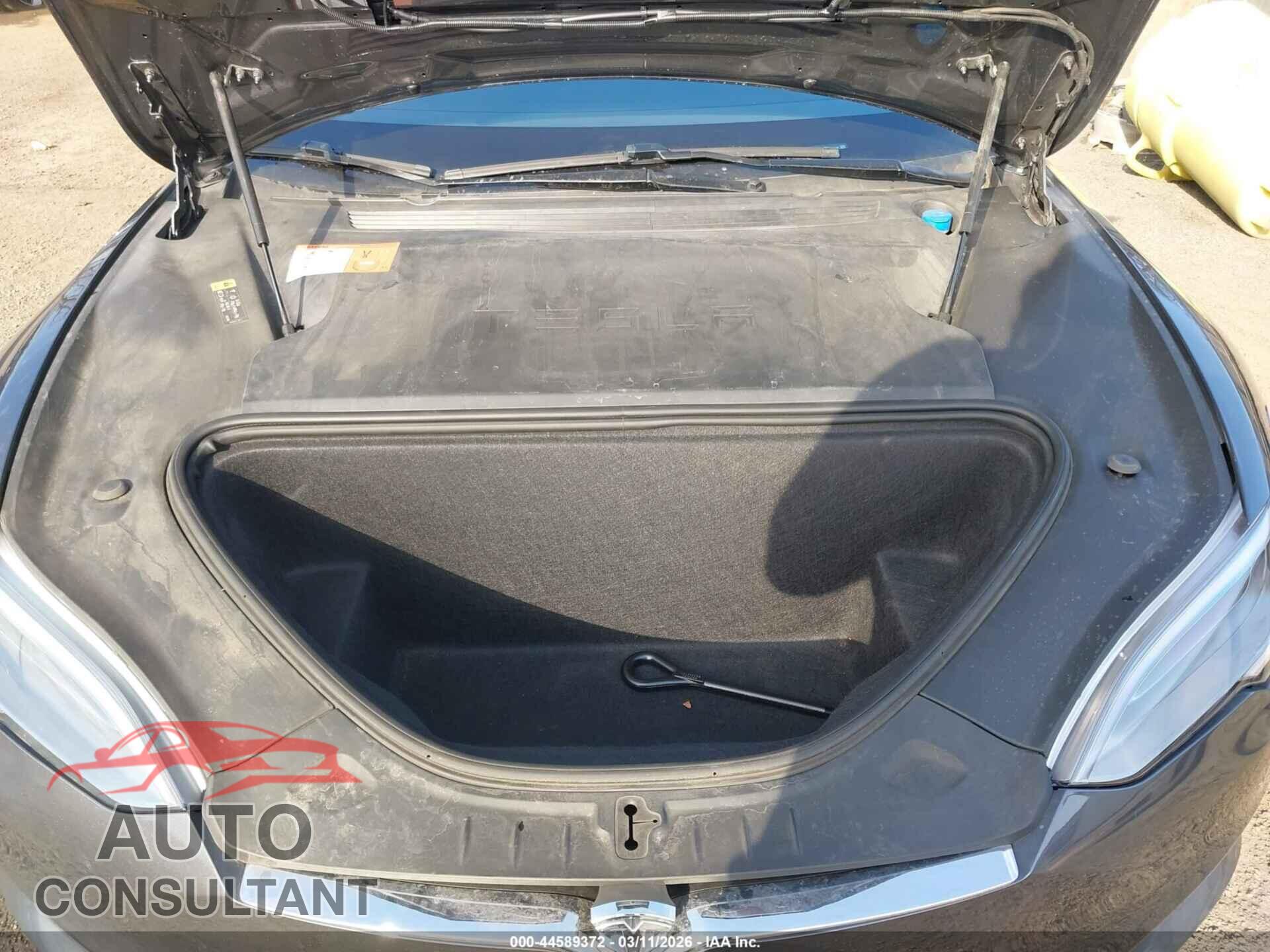 TESLA MODEL S 2018 - 5YJSA1E28JF272207
