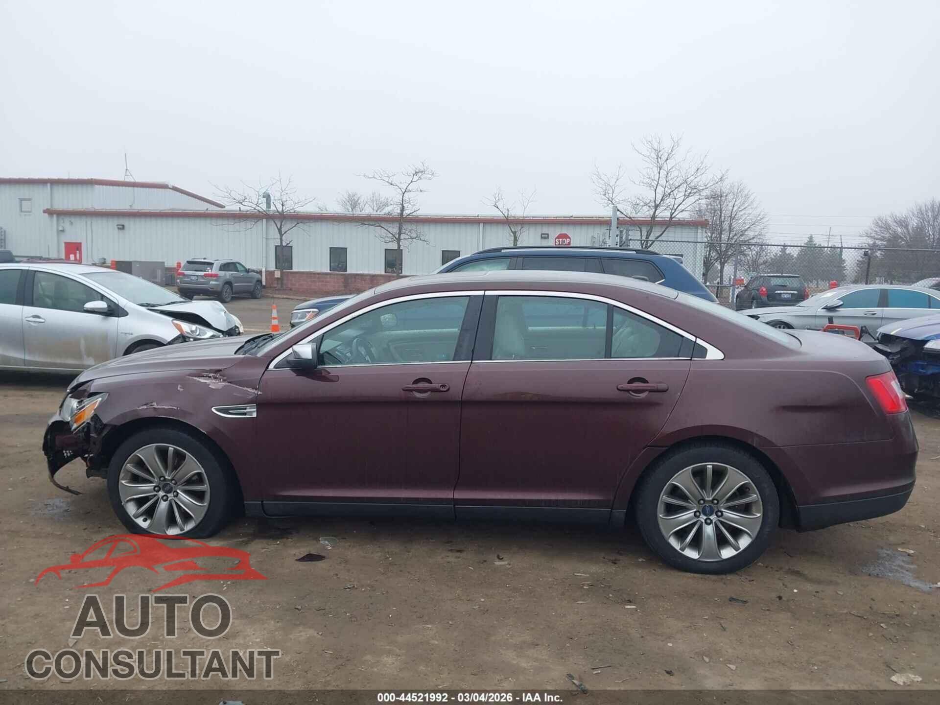 FORD TAURUS 2010 - 1FAHP2FW6AG160890