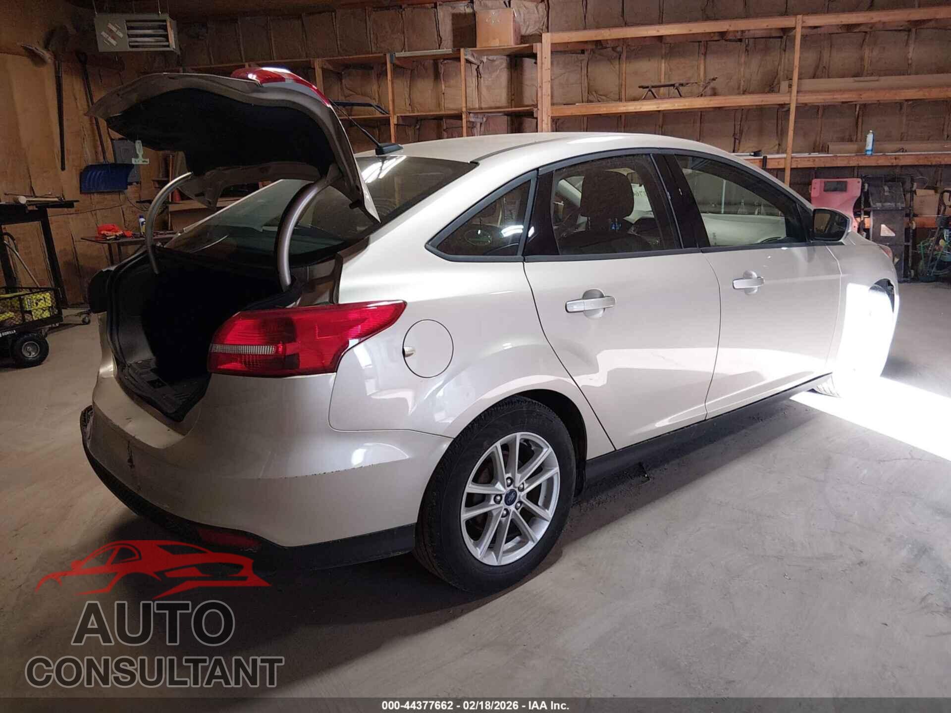 FORD FOCUS 2017 - 1FADP3F21HL320225