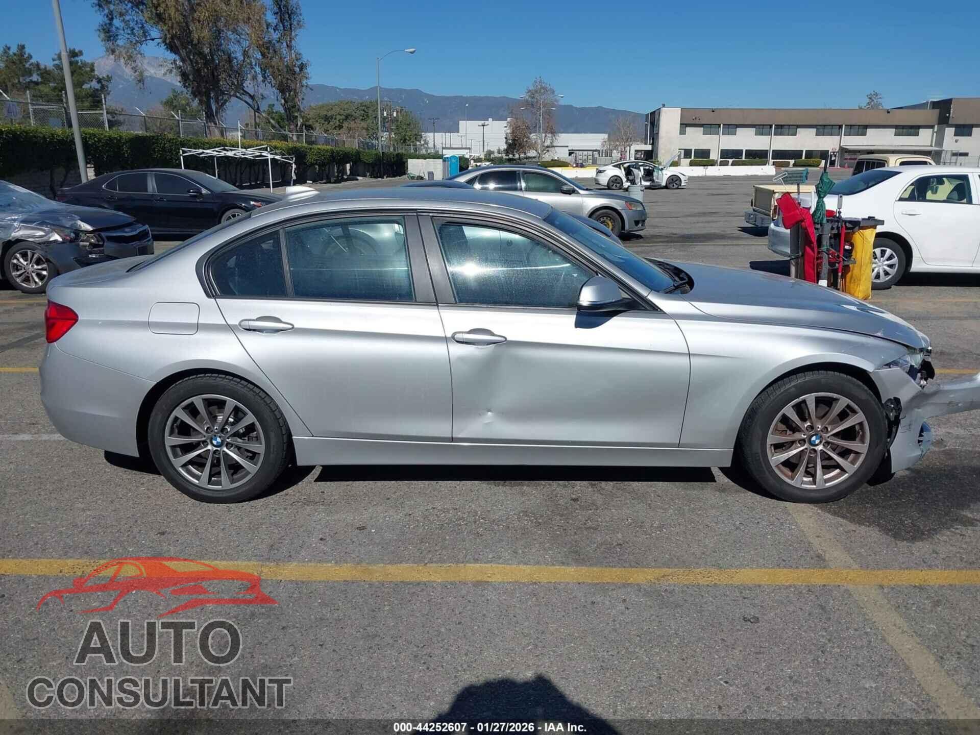 BMW 320I 2016 - WBA8E1G53GNU10328