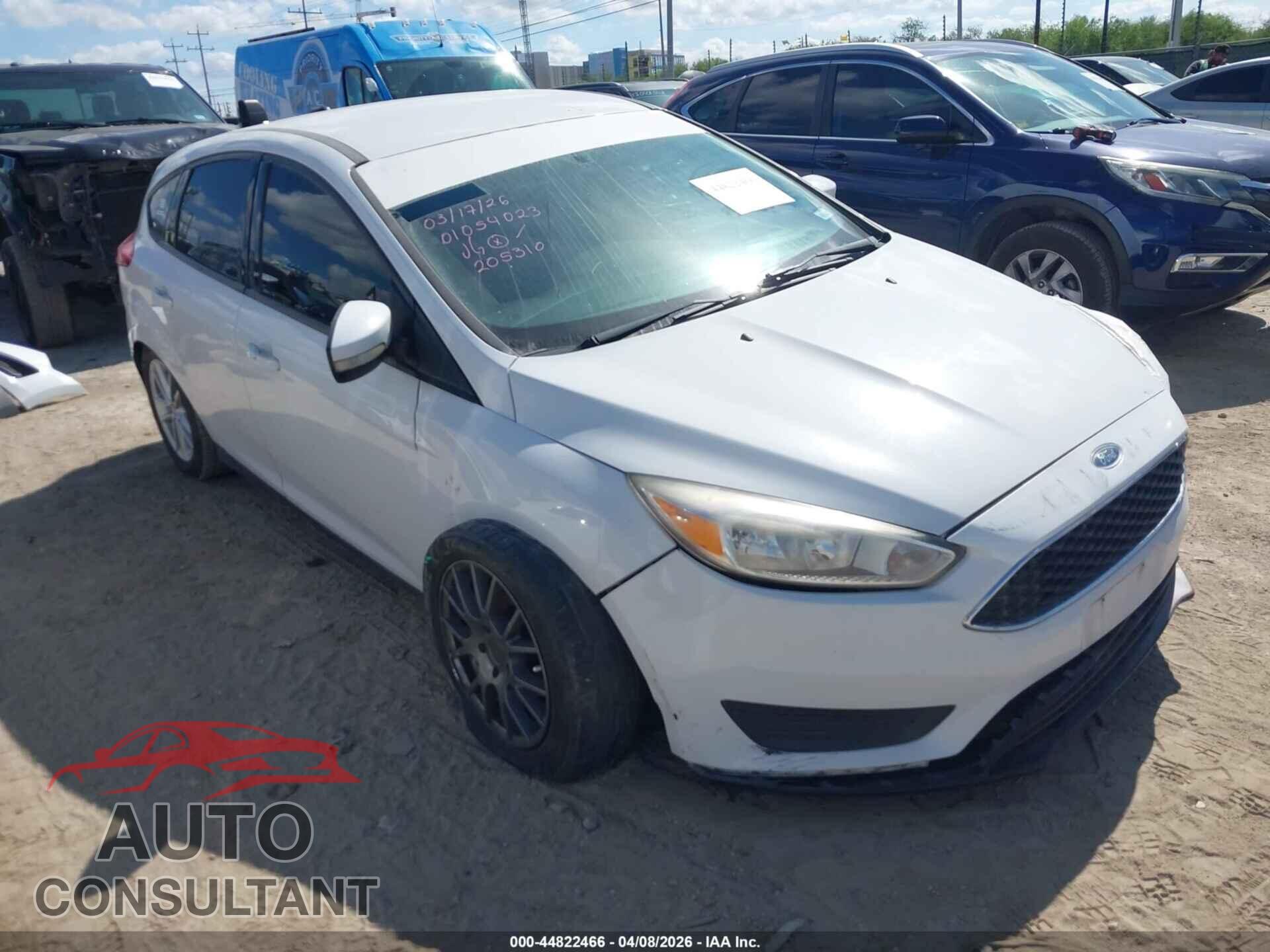 FORD FOCUS 2016 - 1FADP3K23GL205310