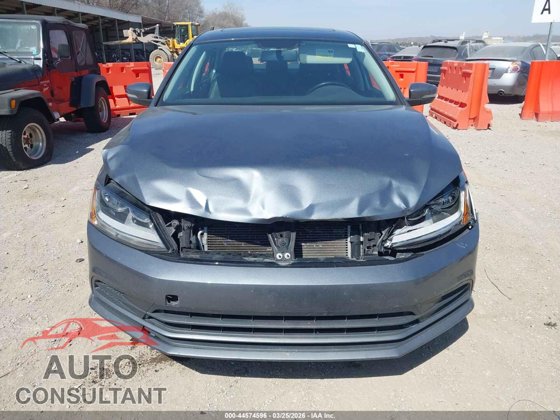 VOLKSWAGEN JETTA 2017 - 3VWDB7AJ1HM382797