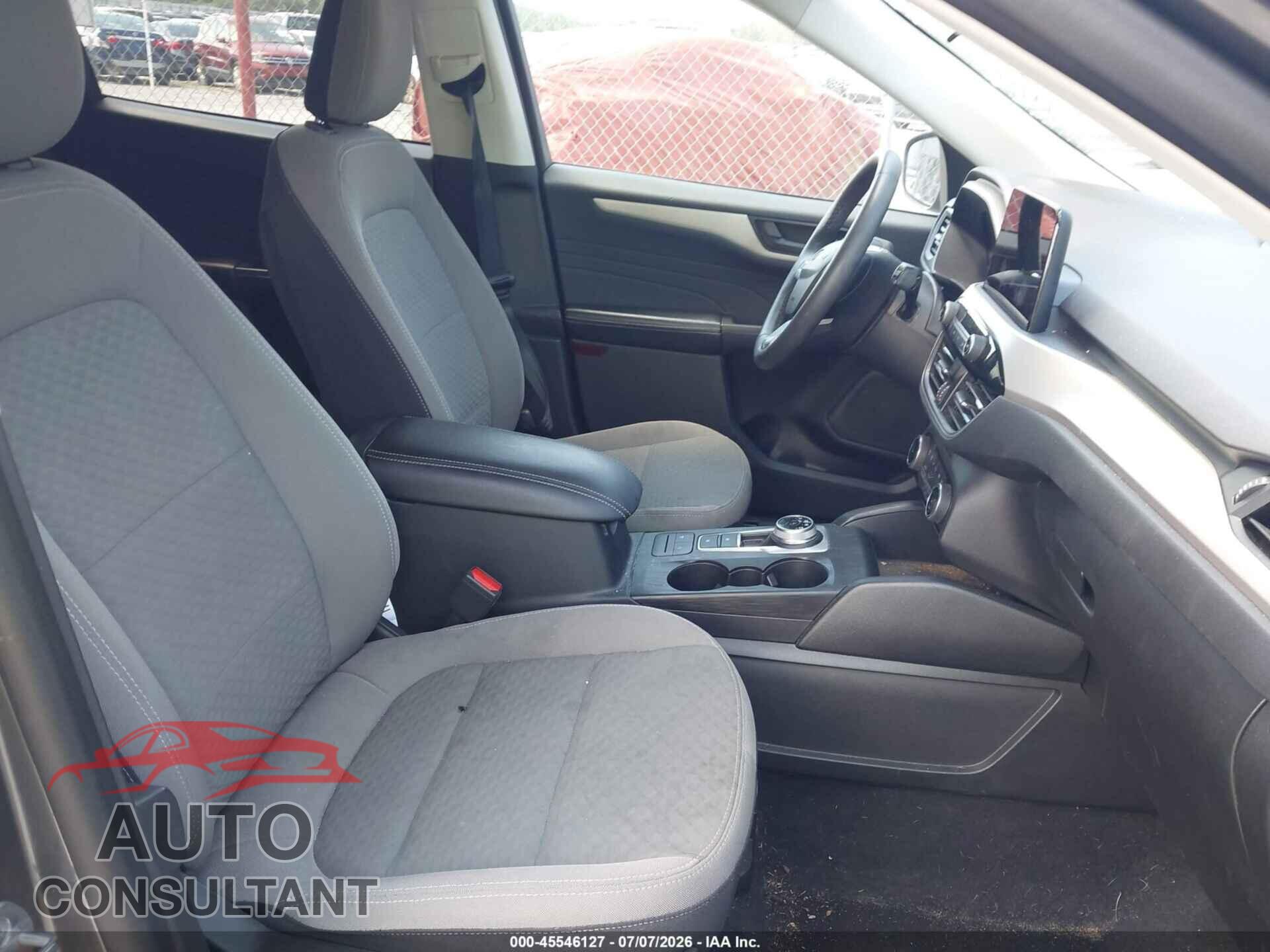 FORD ESCAPE 2022 - 1FMCU0G61NUB85442
