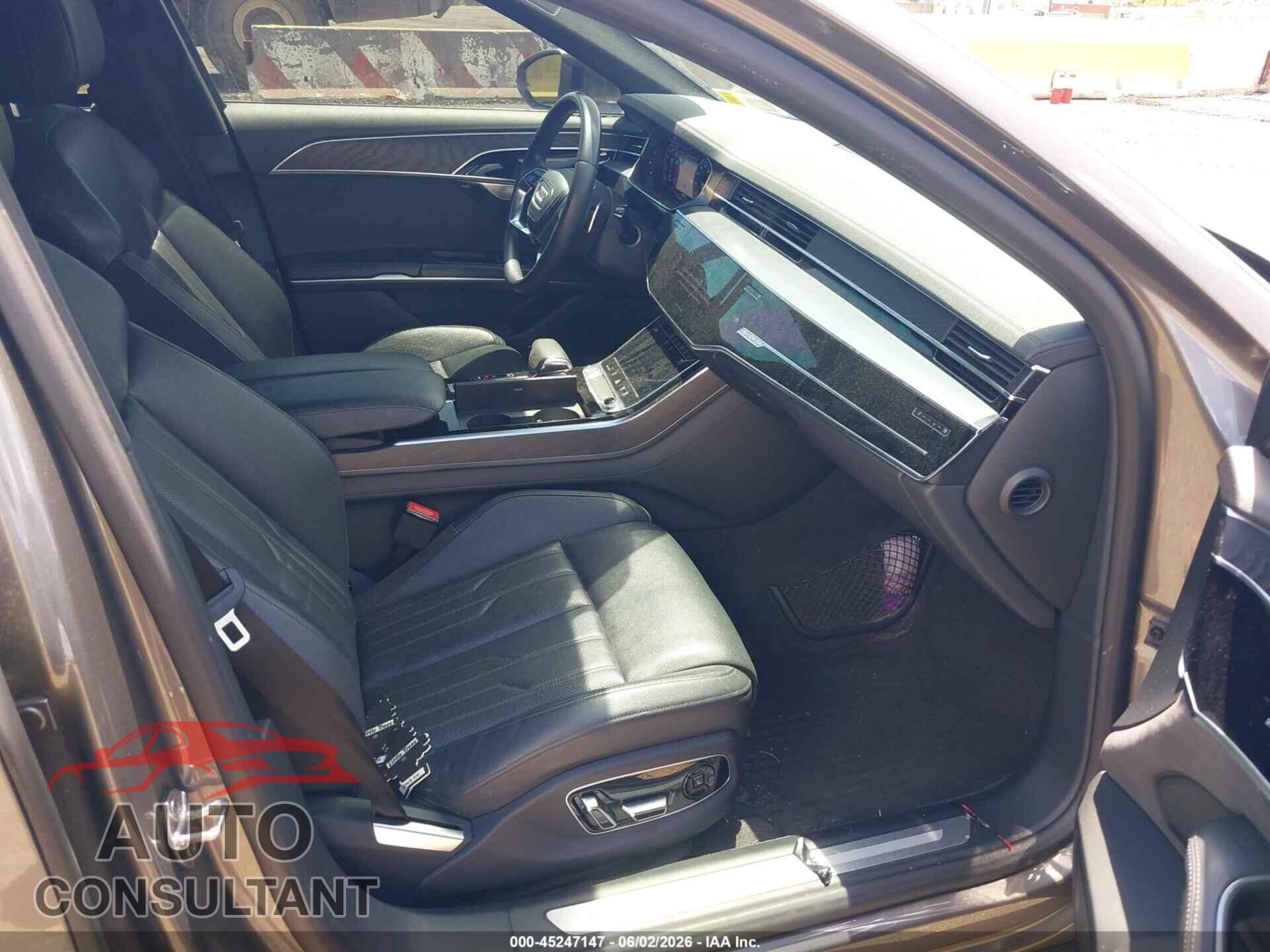 AUDI A8 L 2019 - WAU8DAF81KN009920