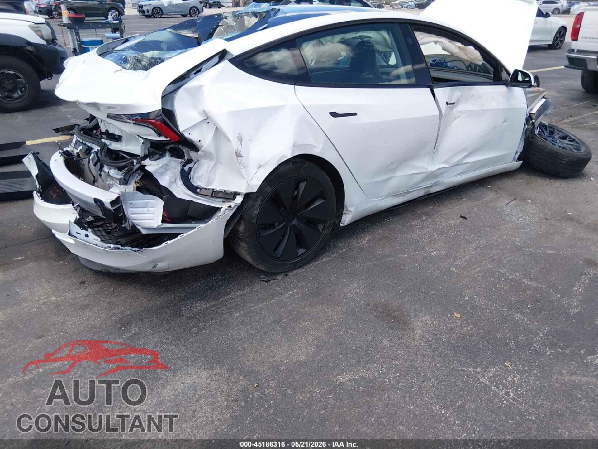 TESLA MODEL 3 2024 - 5YJ3E1EA7RF765145