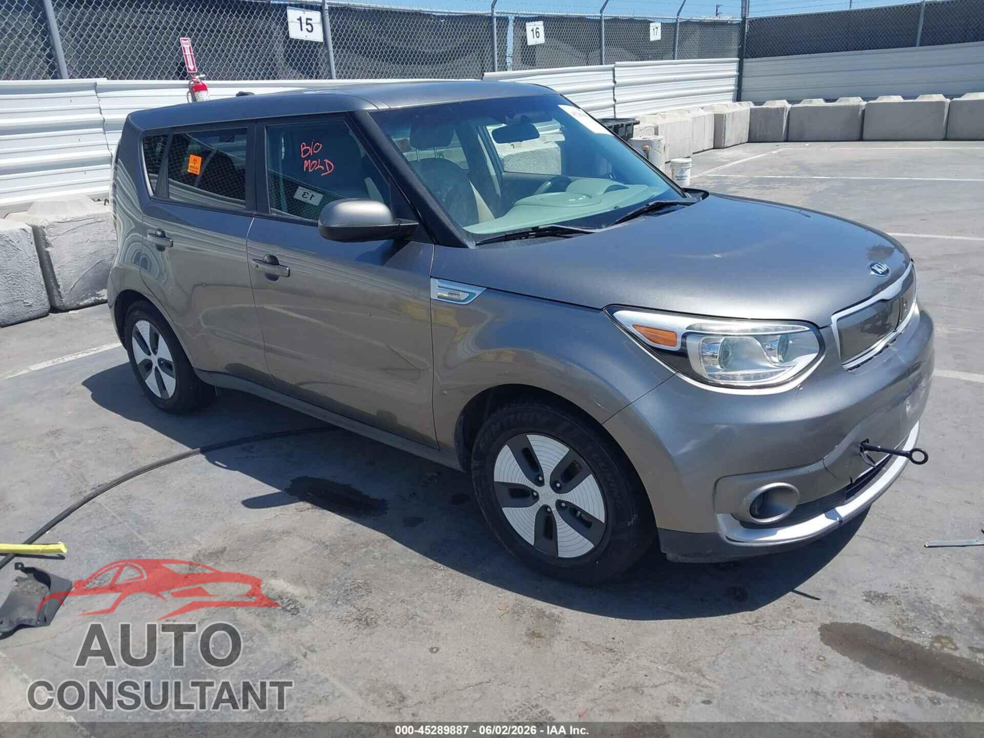 KIA SOUL EV 2017 - KNDJP3AE3H7022458
