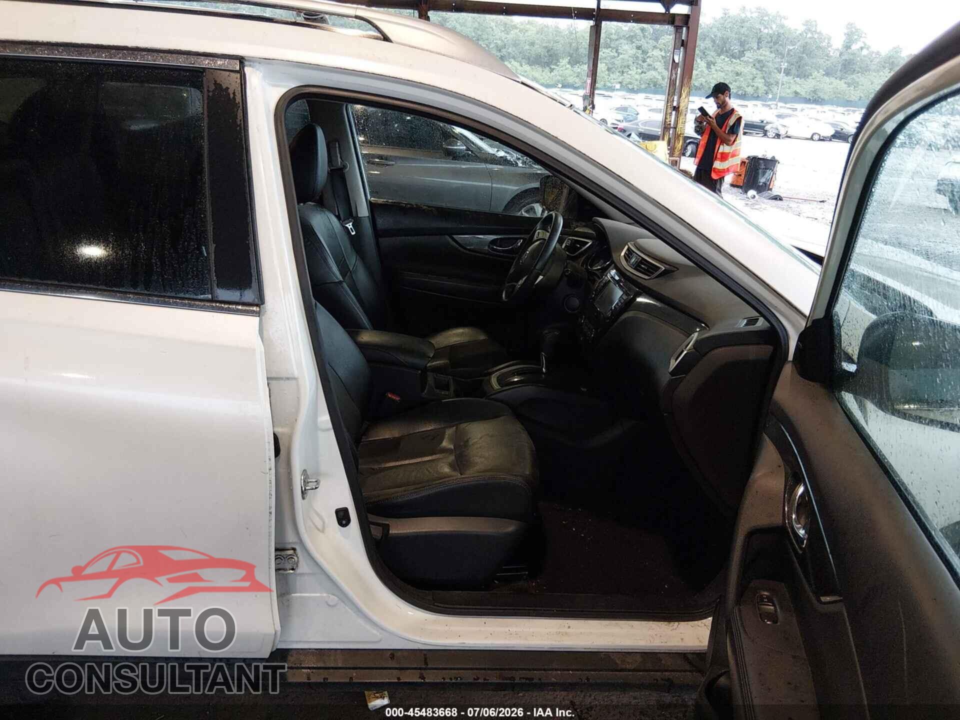 NISSAN ROGUE 2015 - 5N1AT2MV0FC873473
