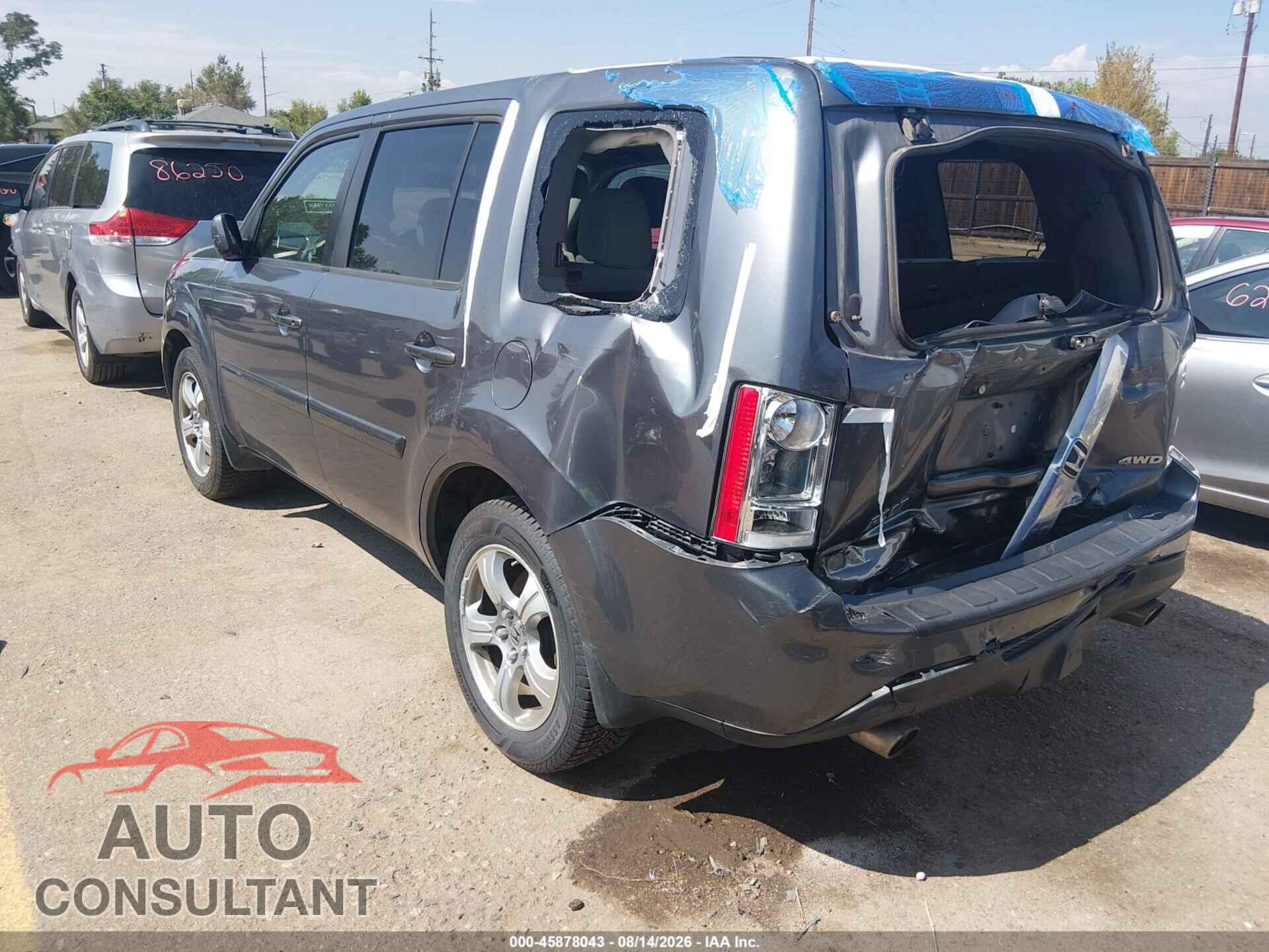 HONDA PILOT 2013 - 5FNYF4H40DB044443