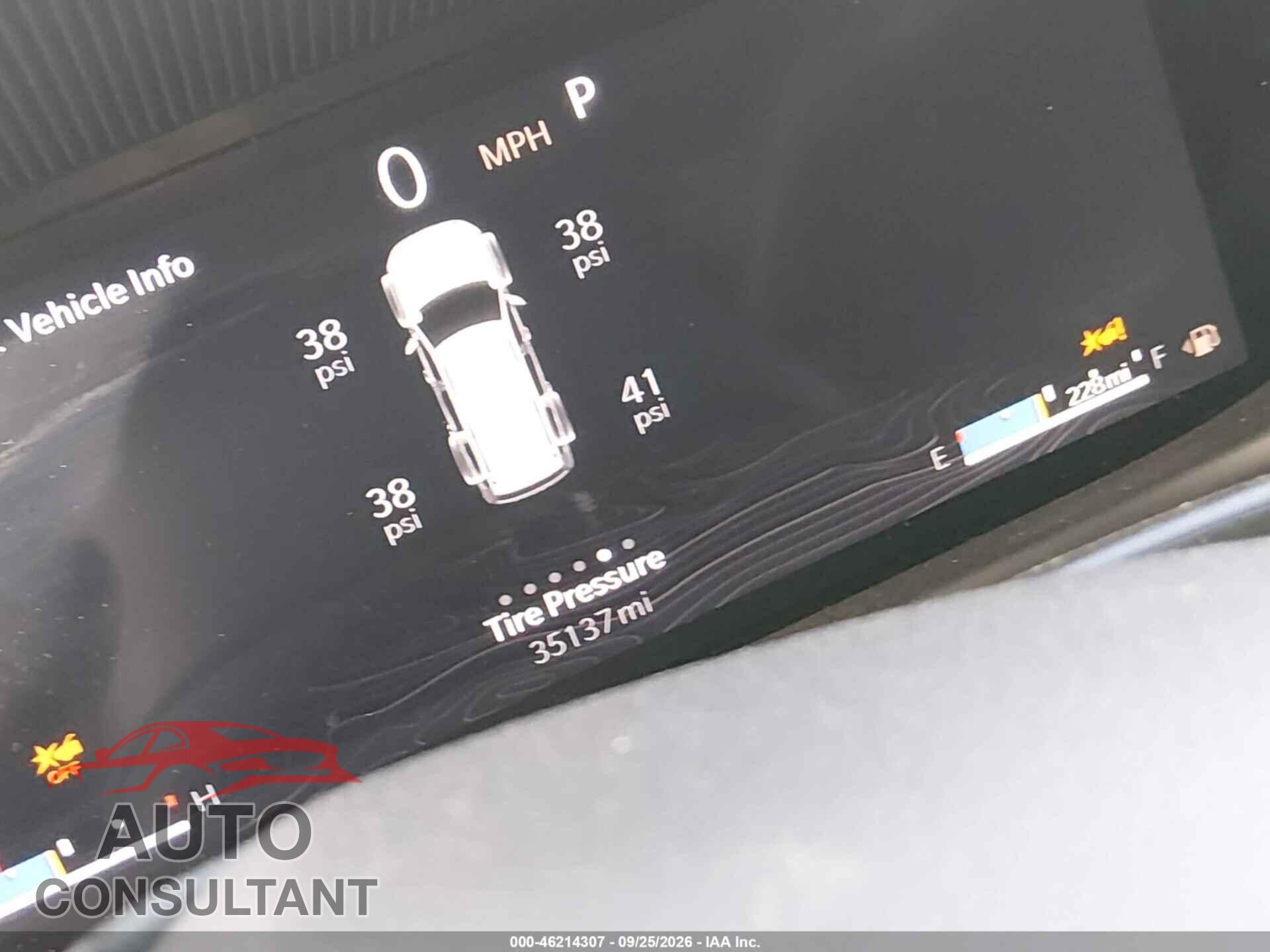 PORSCHE CAYENNE 2017 - WP1AA2A23HKA85346