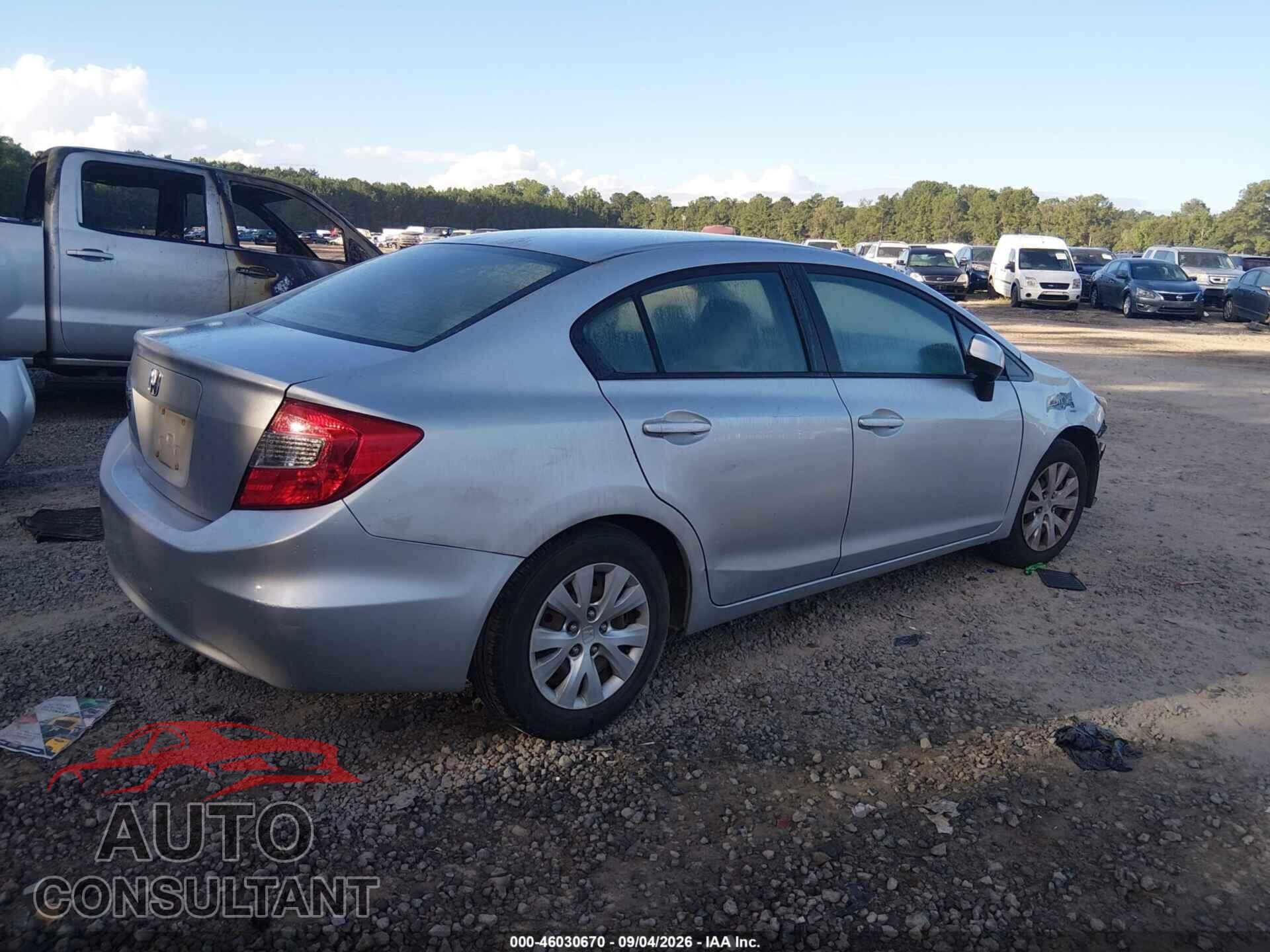 HONDA CIVIC 2012 - 2HGFB2F55CH524359