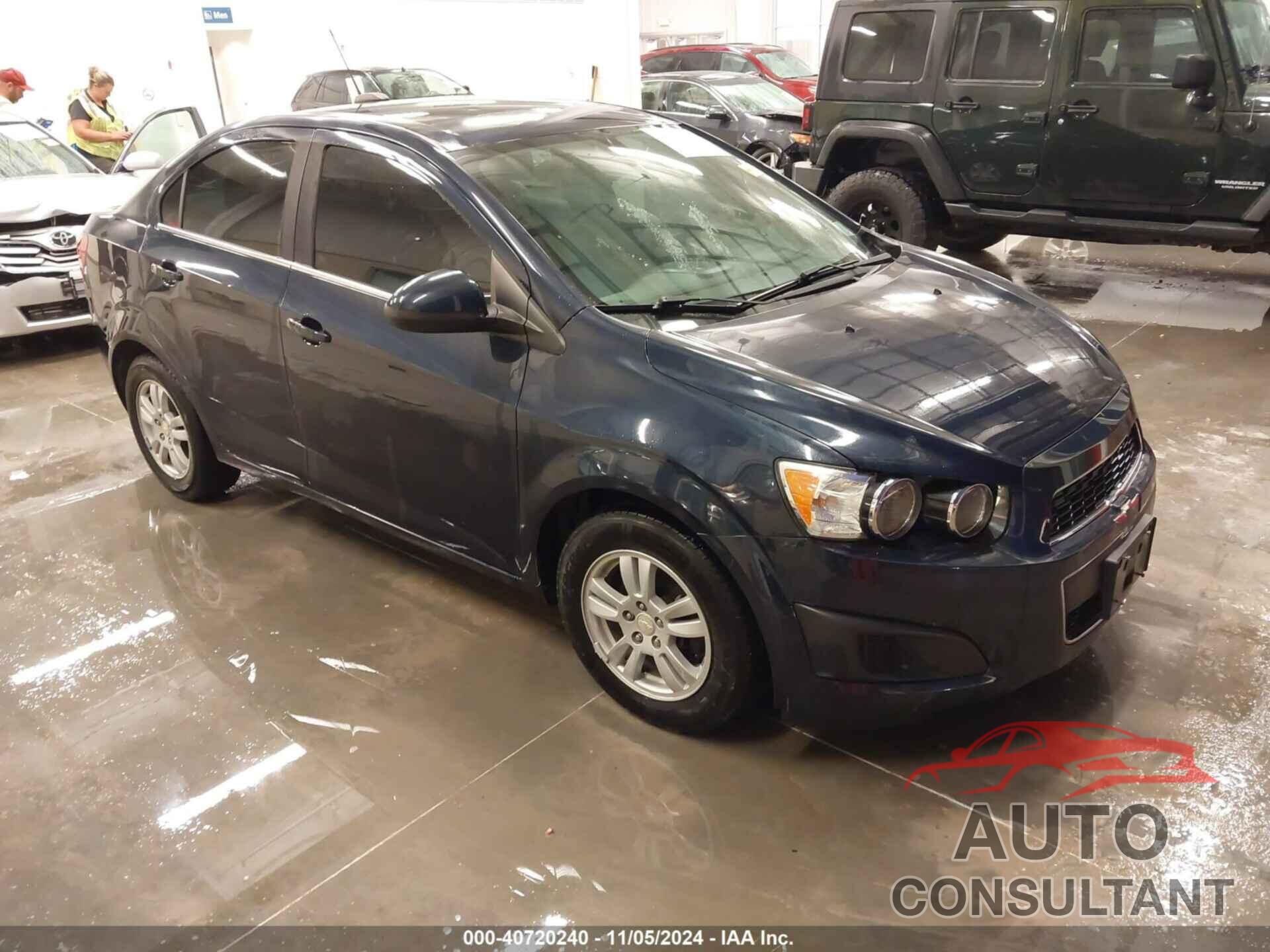 CHEVROLET SONIC 2016 - 1G1JC5SH9G4124050