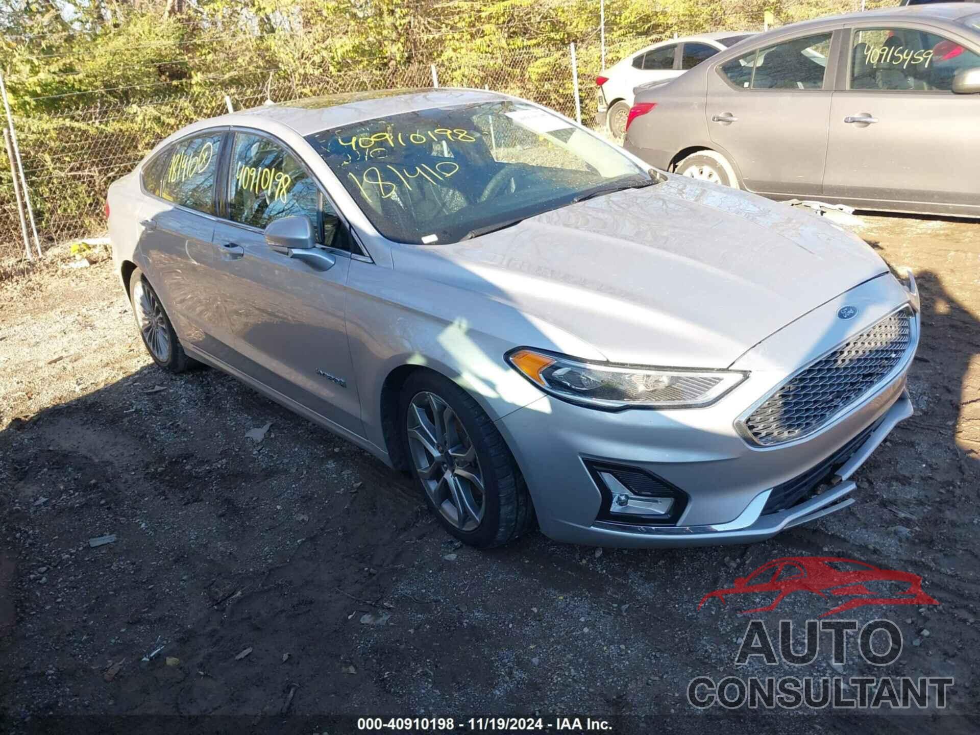 FORD FUSION HYBRID 2019 - 3FA6P0RU5KR181410