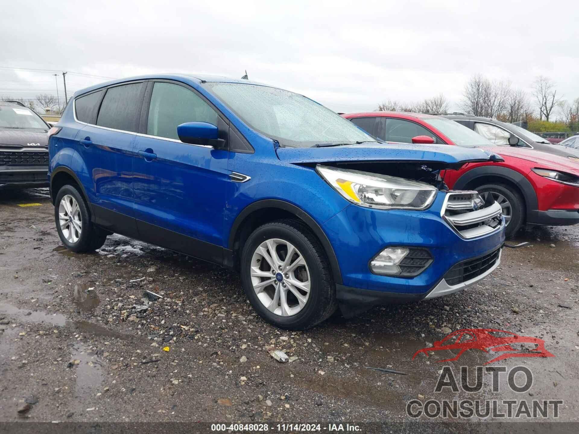 FORD ESCAPE 2017 - 1FMCU0GD0HUE06015