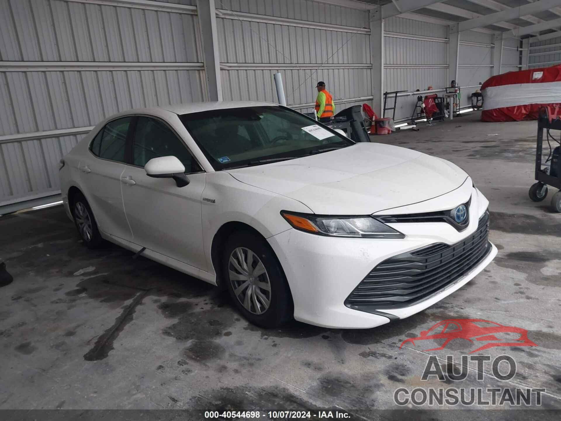 TOYOTA CAMRY HYBRID 2018 - 4T1B31HK8JU505625