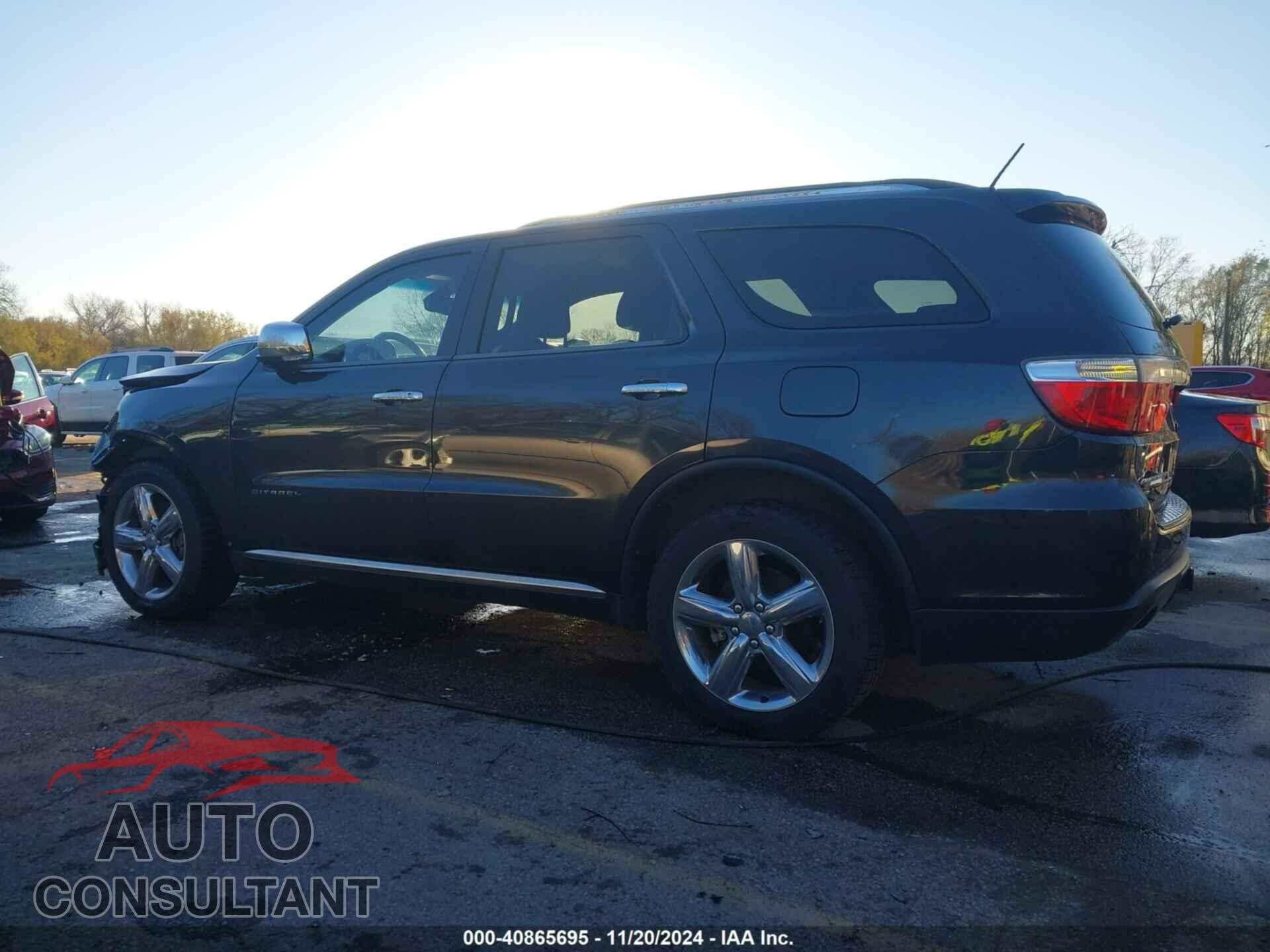 DODGE DURANGO 2013 - 1C4SDJET6DC565752