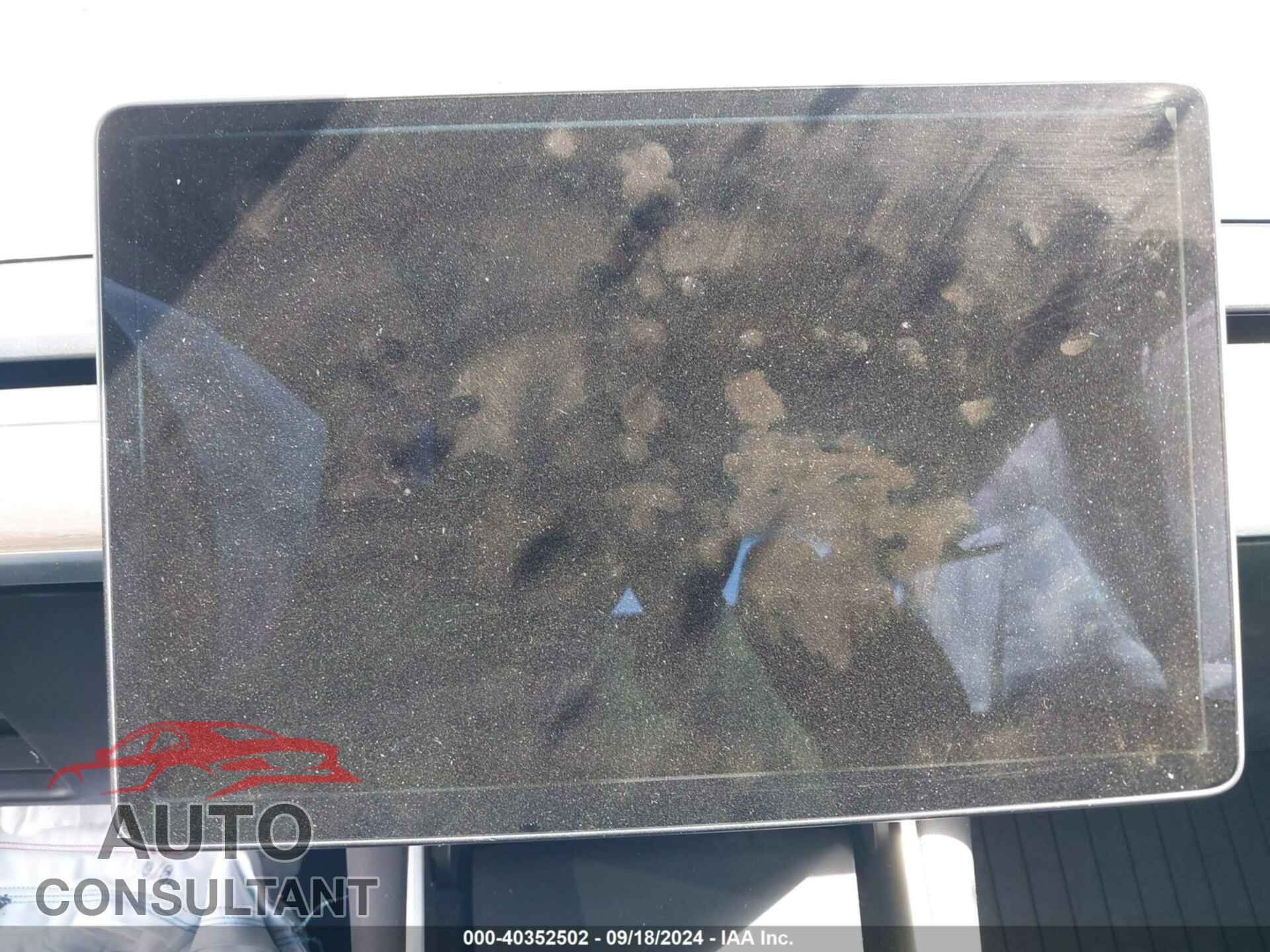 TESLA MODEL 3 2019 - 5YJ3E1EA4KF395861
