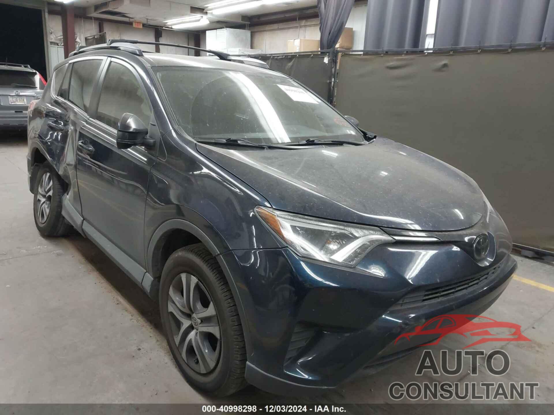 TOYOTA RAV4 2017 - JTMZFREV8HJ106510