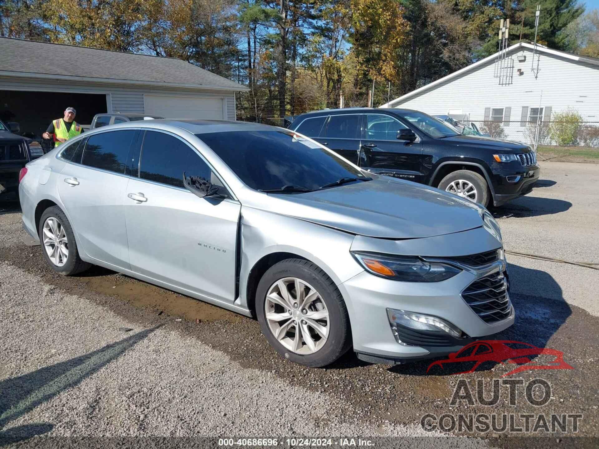 CHEVROLET MALIBU 2021 - 1G1ZD5ST9MF040248