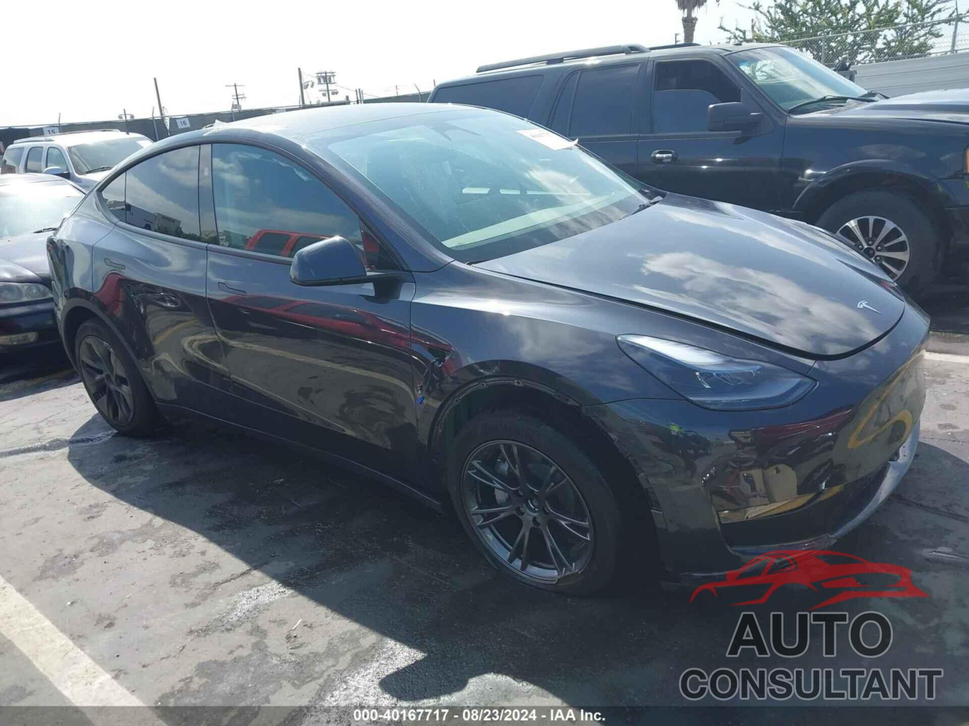 TESLA MODEL Y 2024 - 7SAYGDEE0RF125799