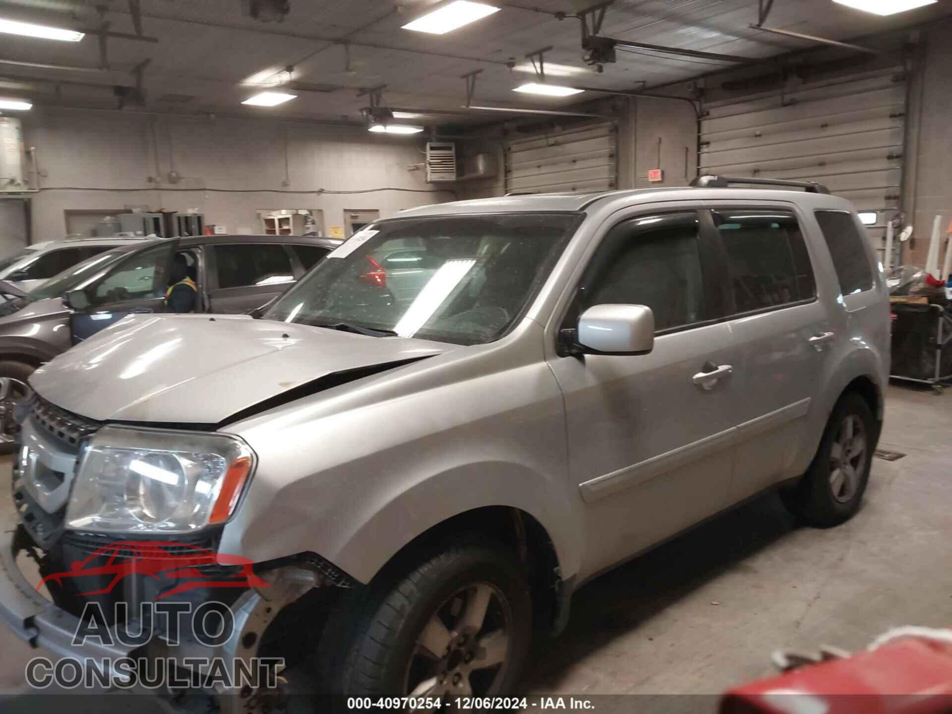HONDA PILOT 2011 - 5FNYF4H52BB020473