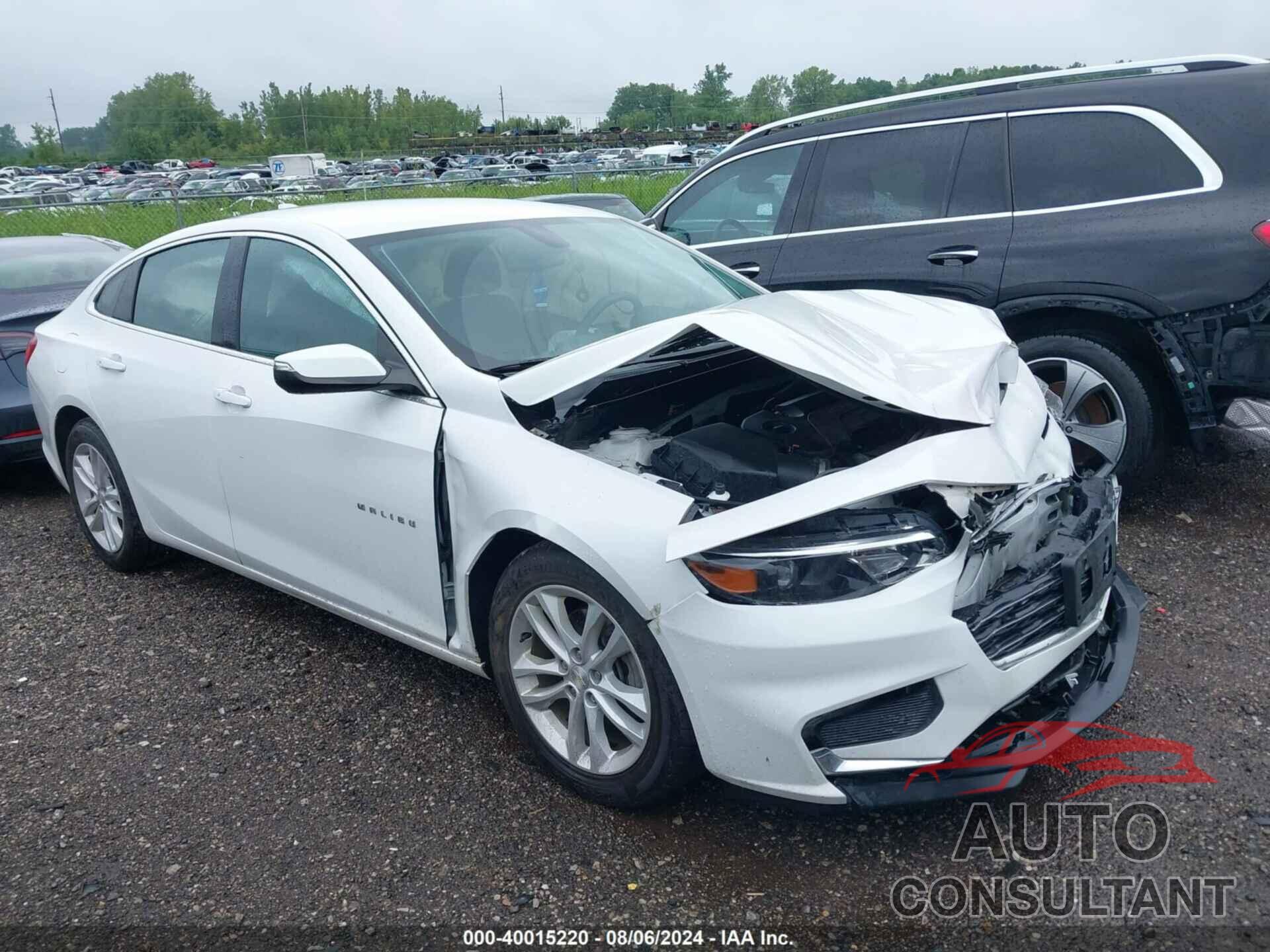 CHEVROLET MALIBU 2018 - 1G1ZD5ST8JF100984