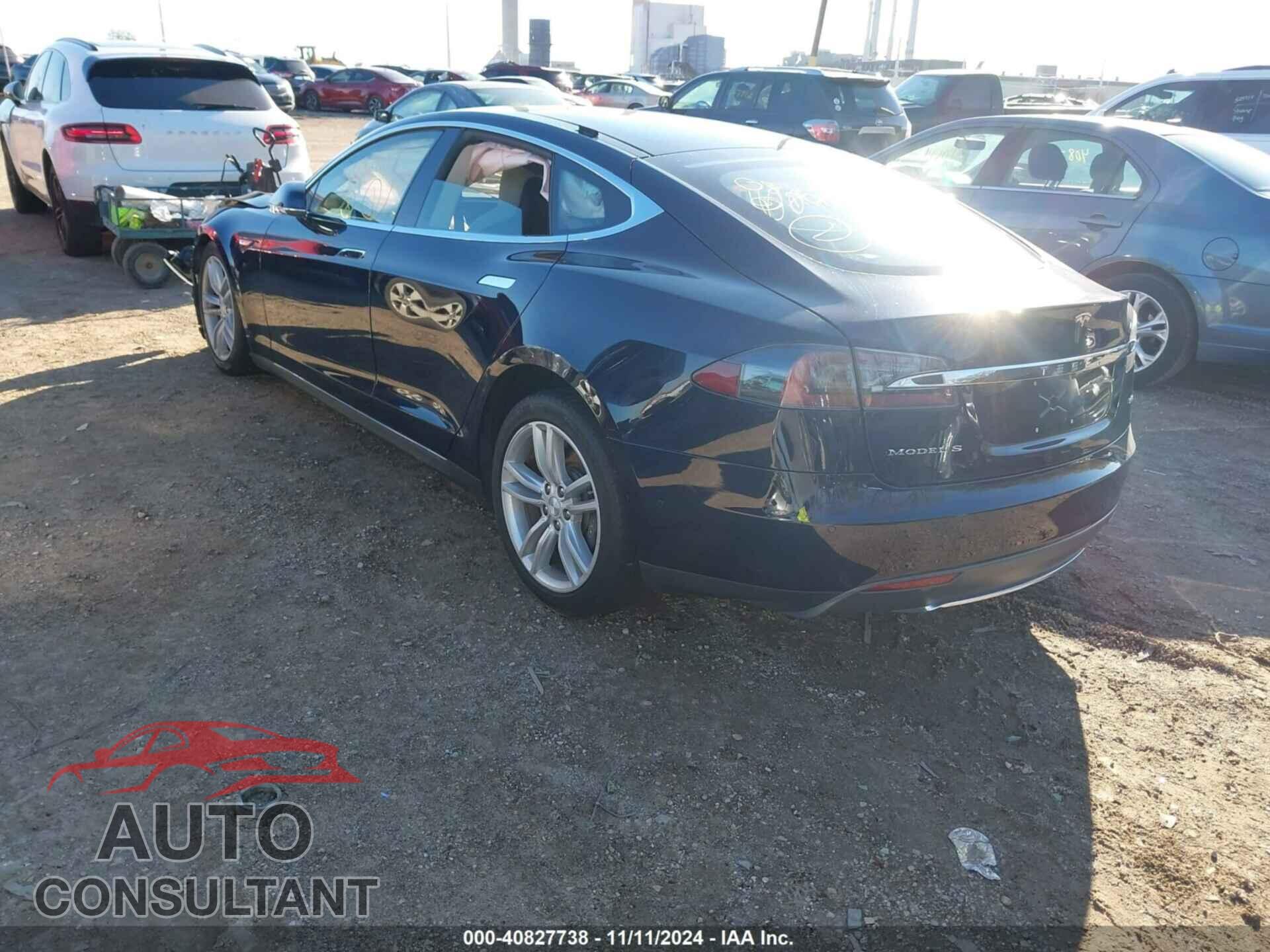 TESLA MODEL S 2015 - 5YJSA1H2XFF082007
