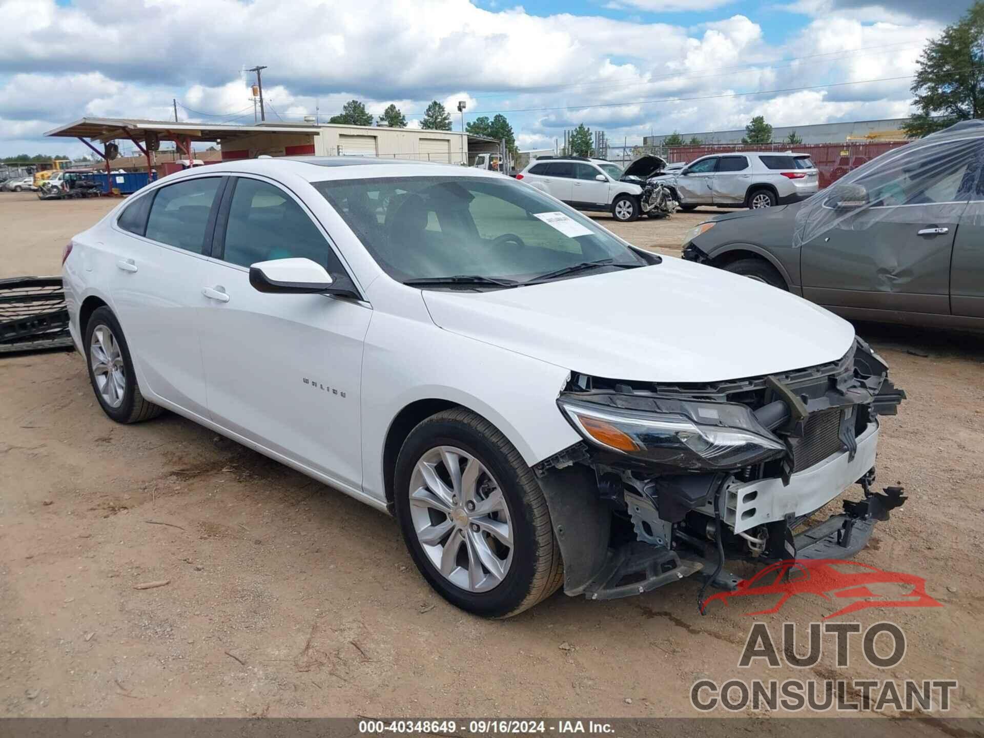 CHEVROLET MALIBU 2022 - 1G1ZD5ST1NF135887