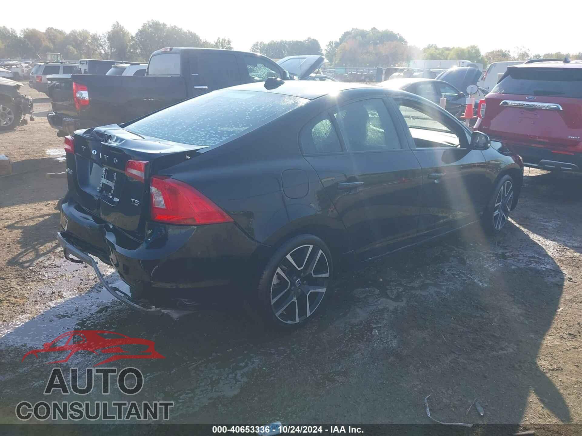 VOLVO S60 2017 - YV126MFL0H2425504