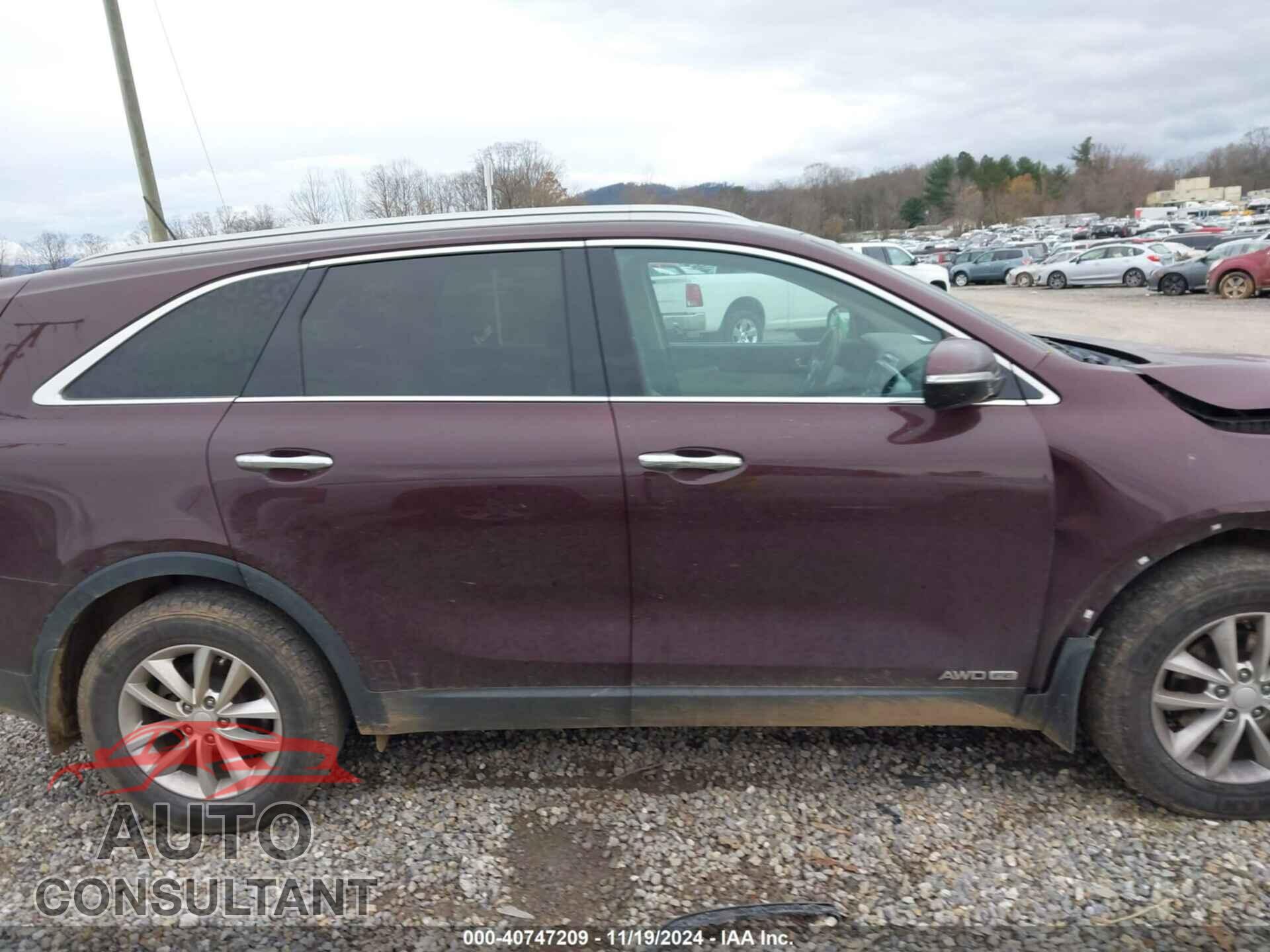 KIA SORENTO 2017 - 5XYPGDA57HG324208
