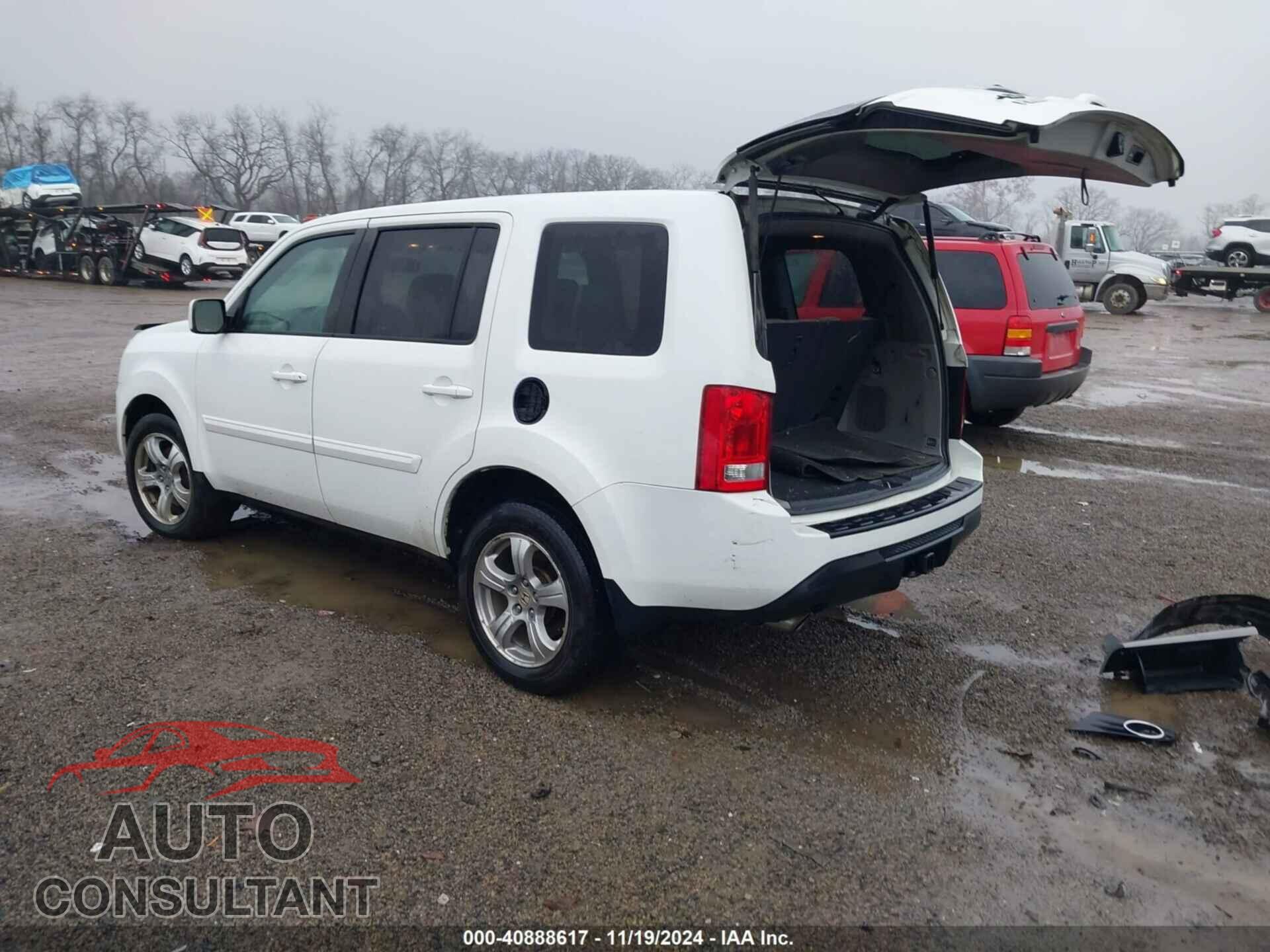 HONDA PILOT 2013 - 5FNYF4H55DB044074