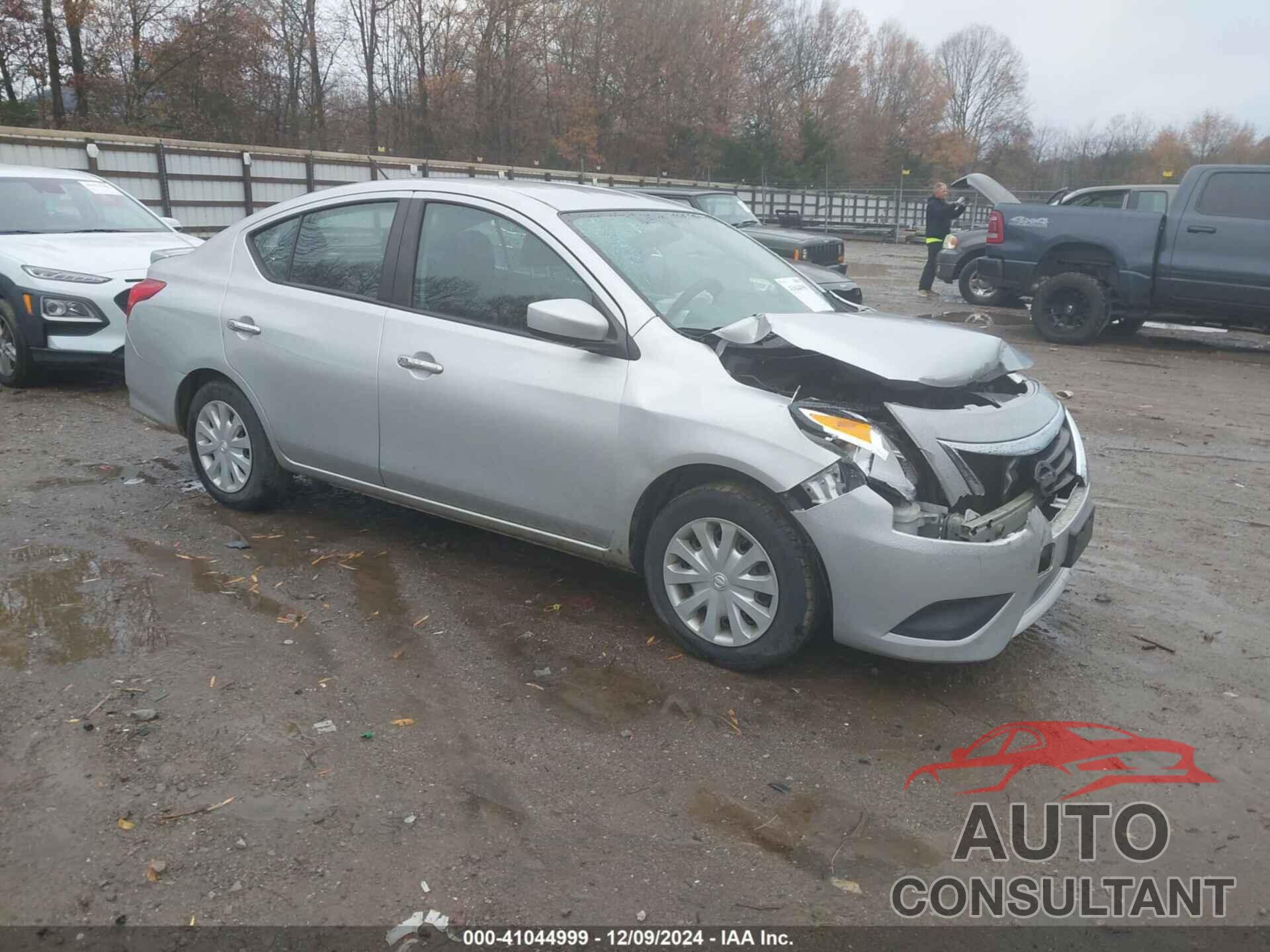 NISSAN VERSA 2019 - 3N1CN7AP0KL857589