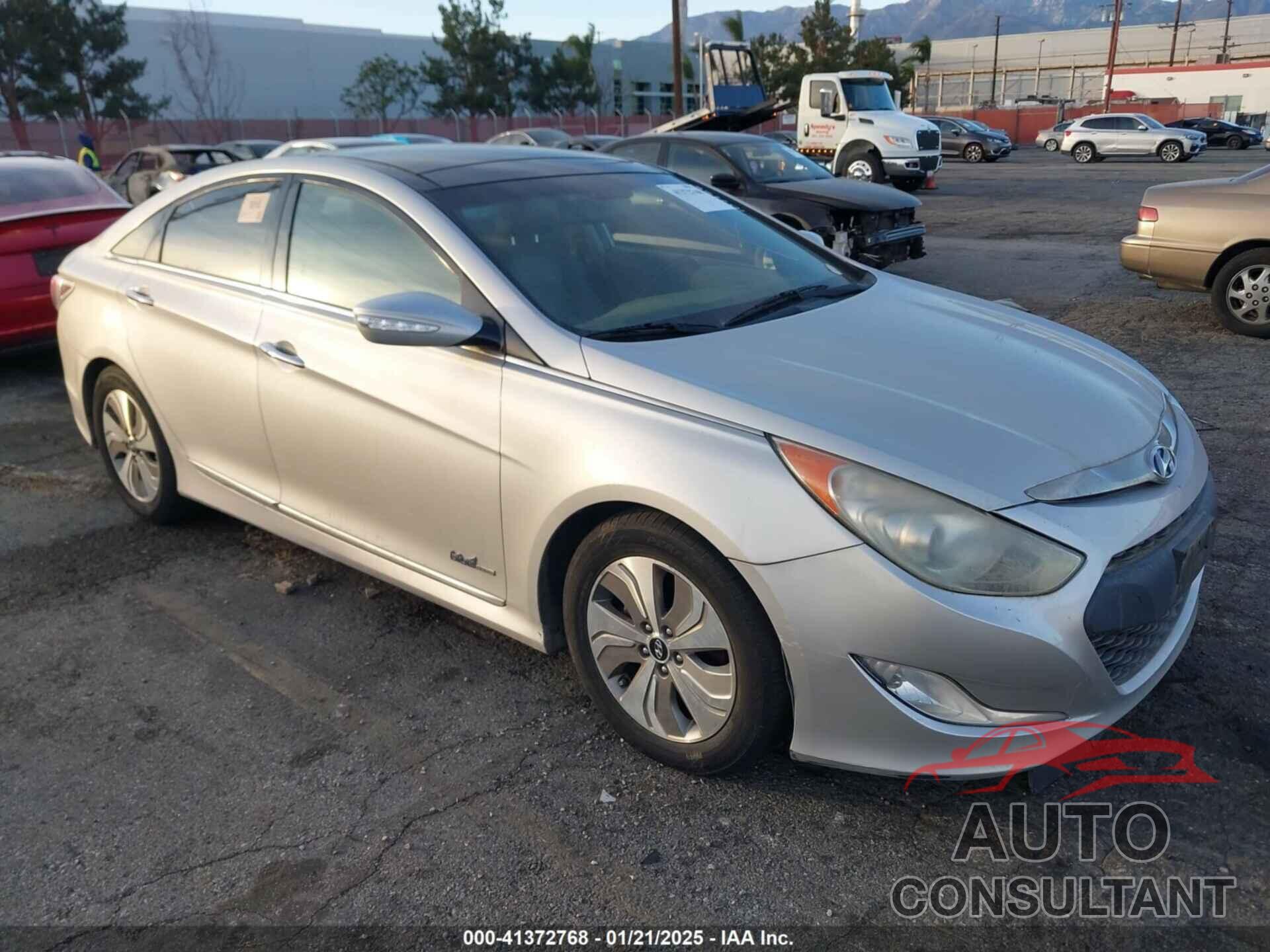 HYUNDAI SONATA HYBRID 2014 - KMHEC4A45EA107158