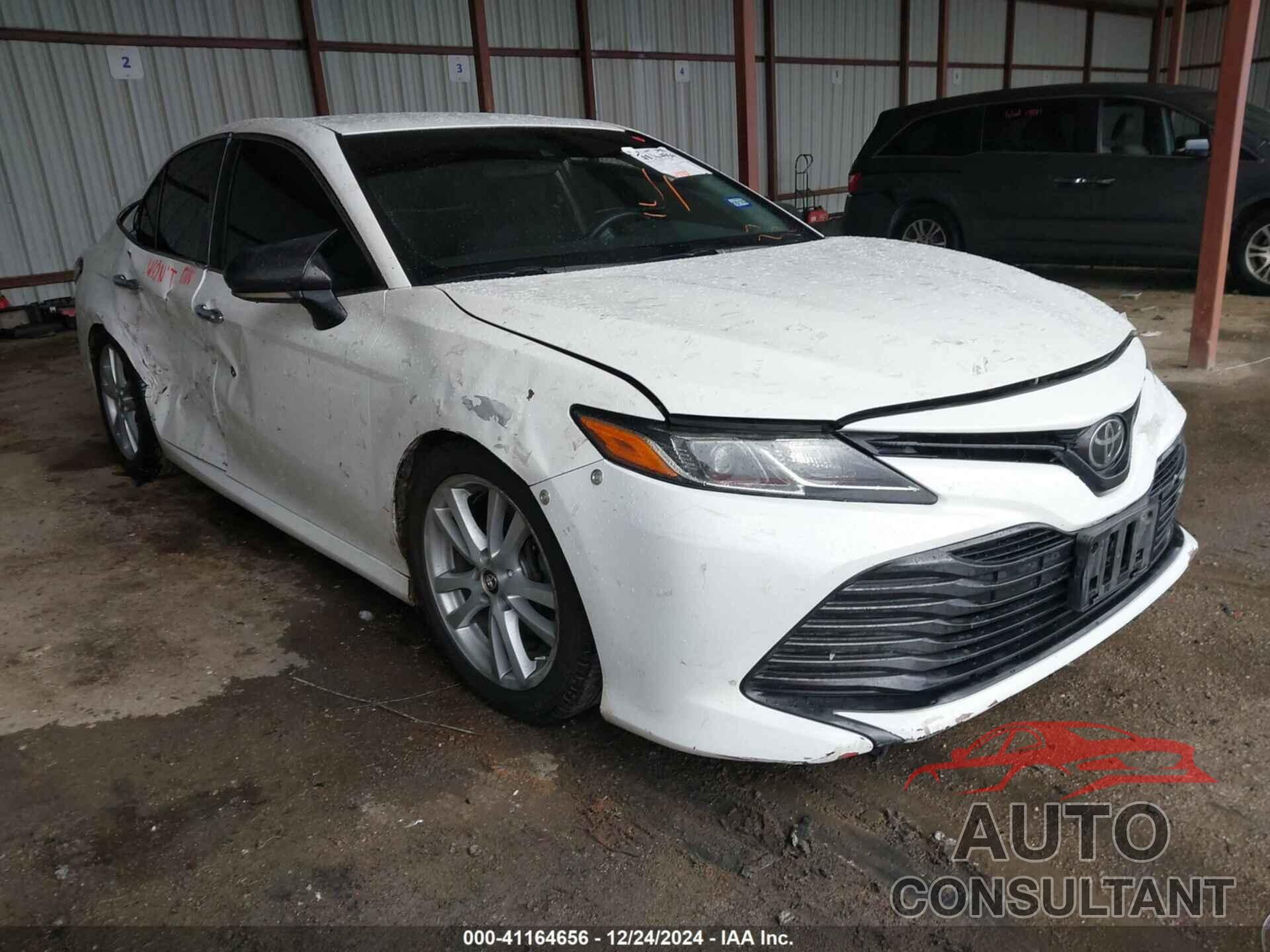TOYOTA CAMRY 2018 - JTNB11HK1J3006256