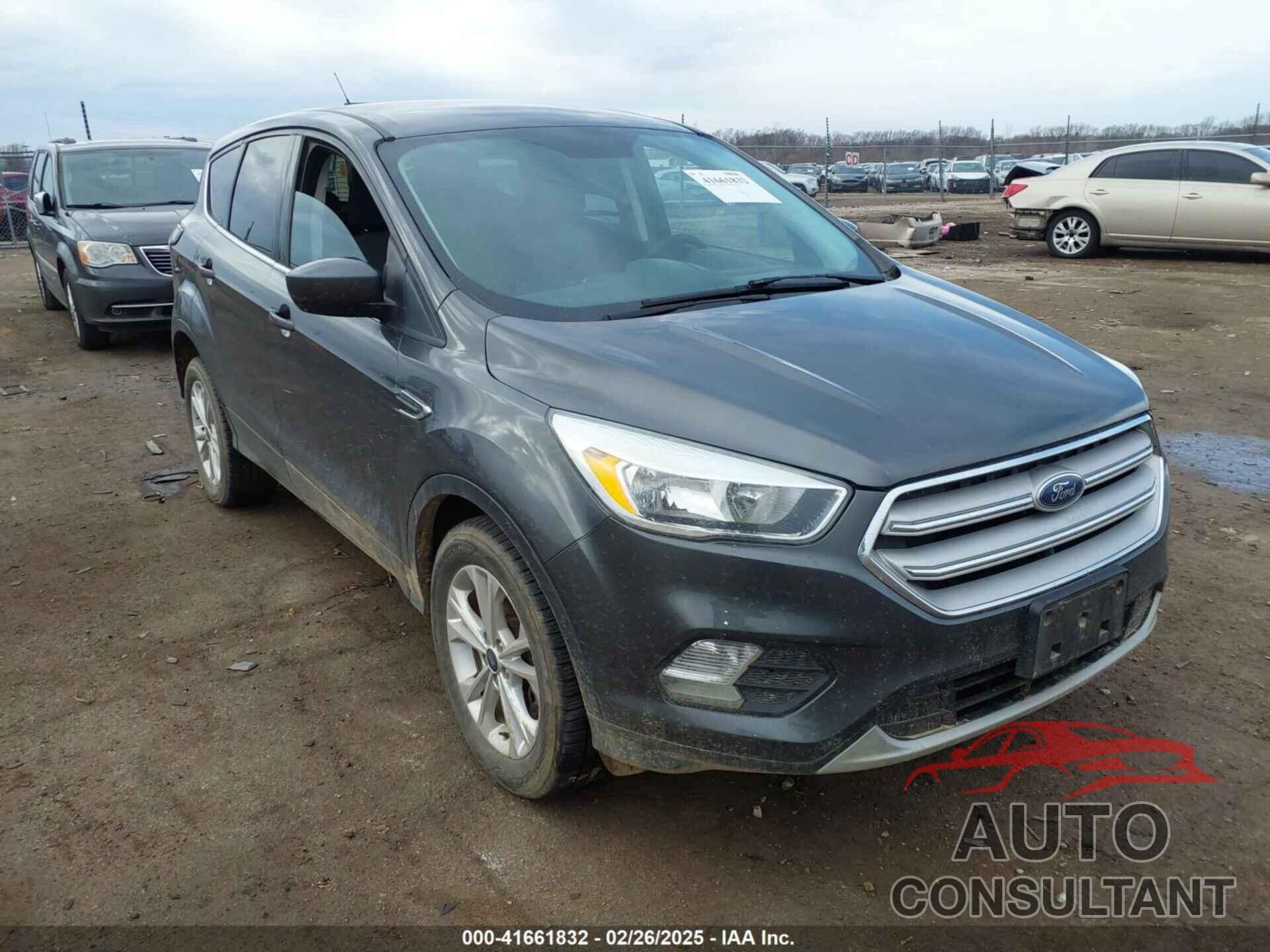 FORD ESCAPE 2017 - 1FMCU9GD8HUE48873