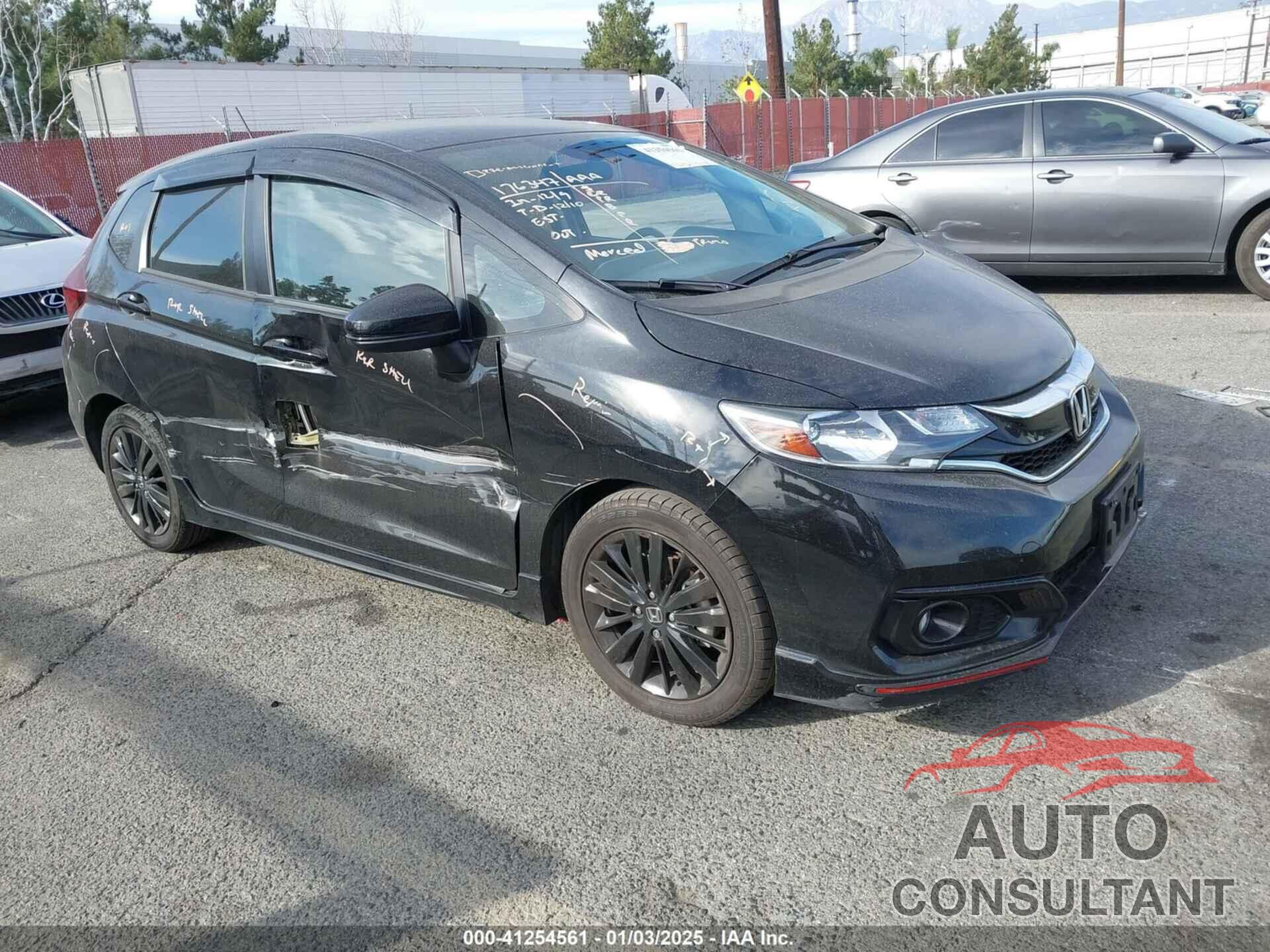 HONDA FIT 2018 - 3HGGK5G66JM704283