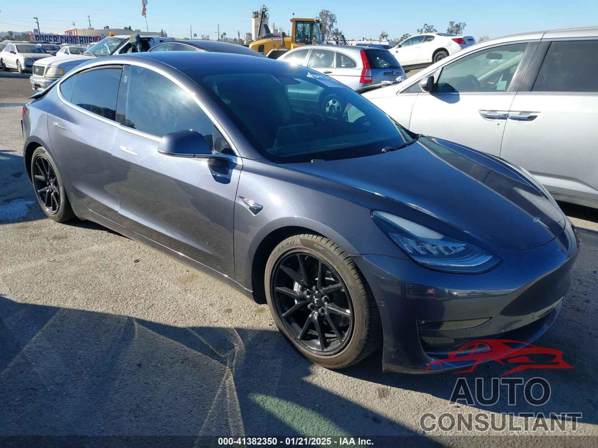 TESLA MODEL 3 2018 - 5YJ3E1EA8JF008498