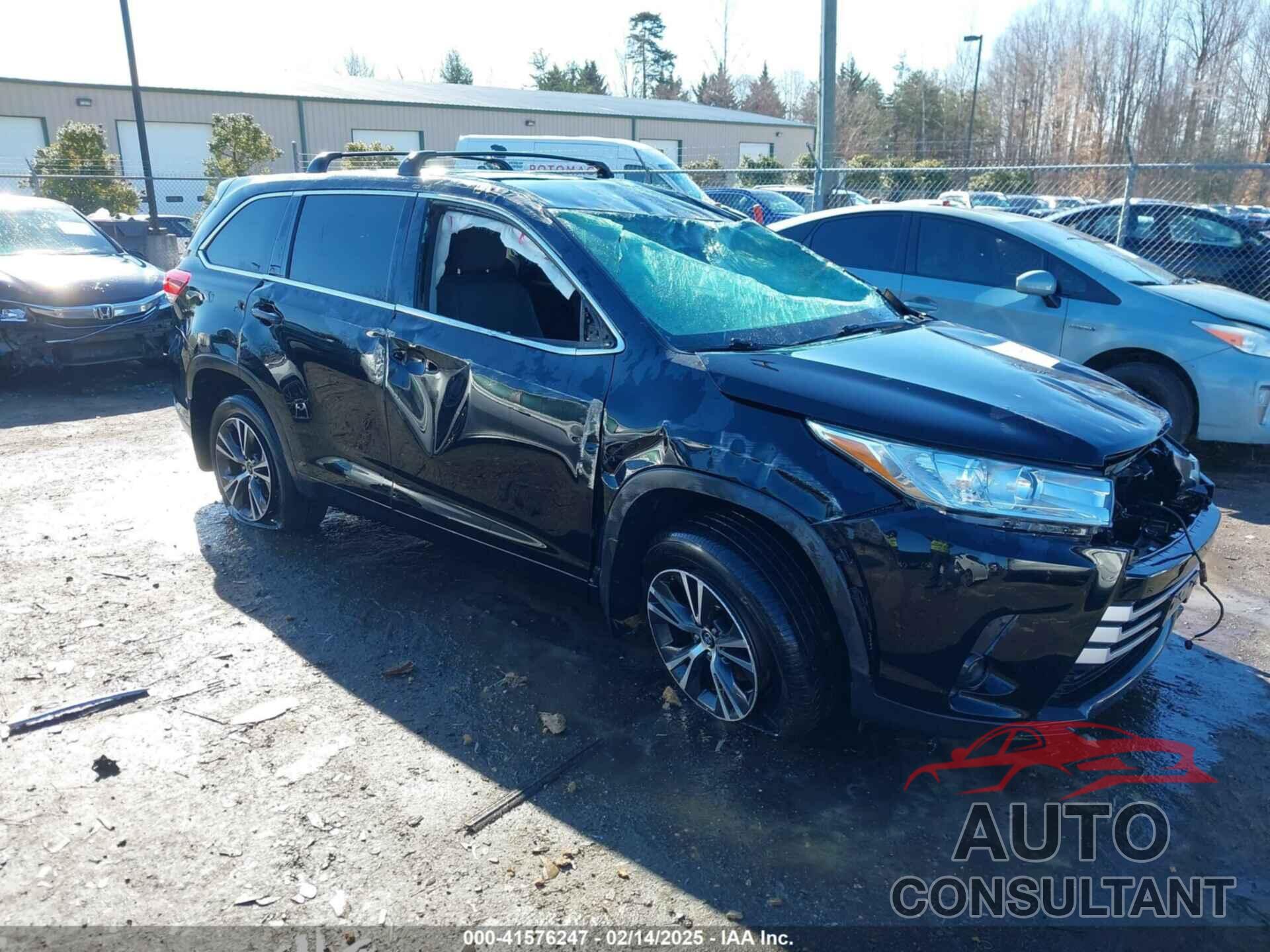 TOYOTA HIGHLANDER 2018 - 5TDBZRFH8JS486037