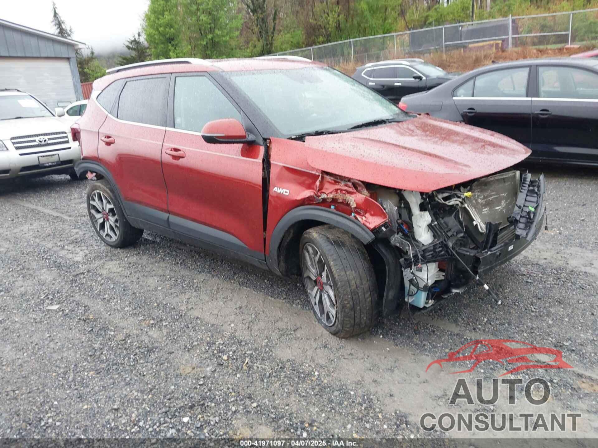 KIA SELTOS 2021 - KNDEUCA27M7141978