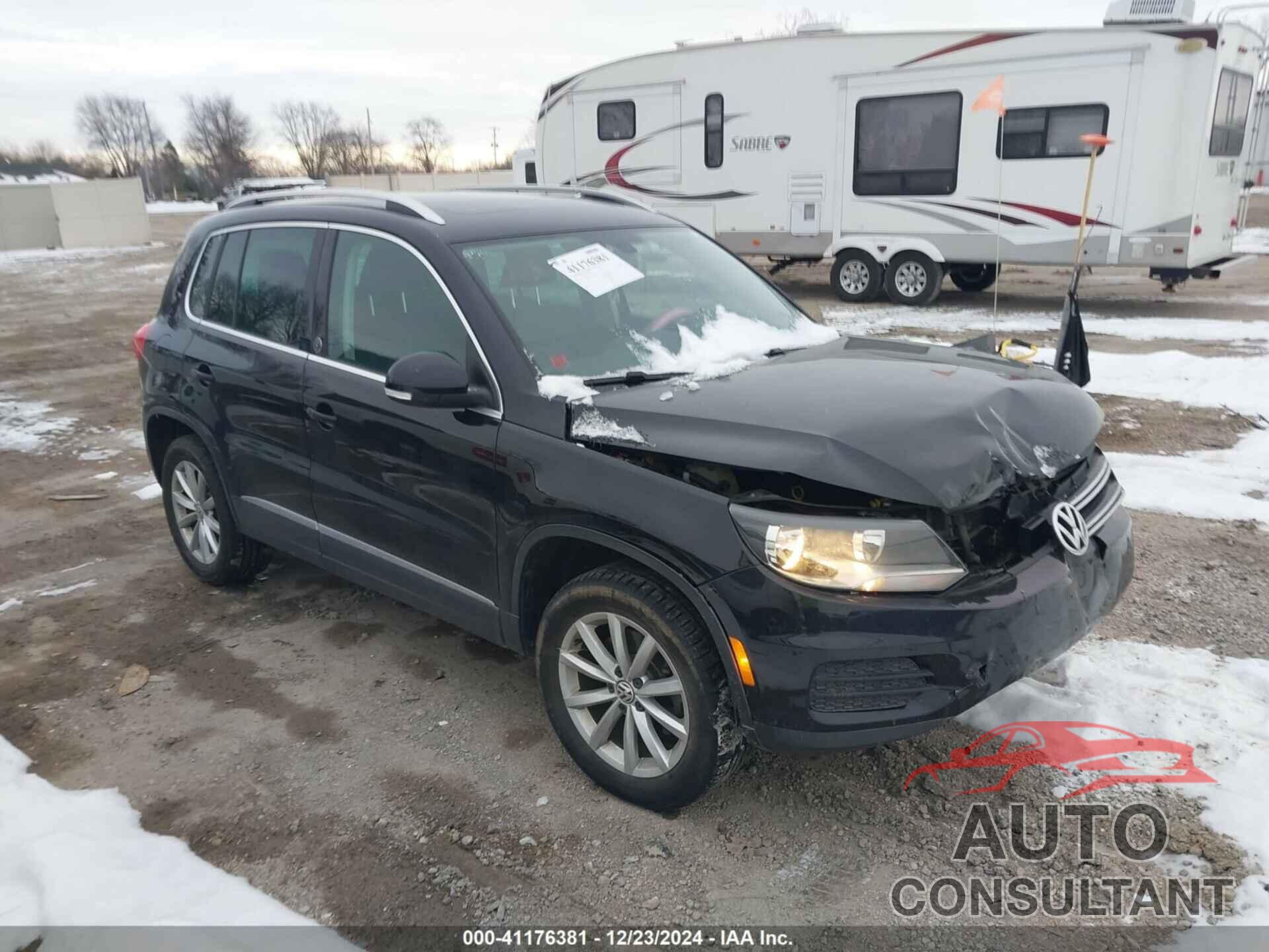 VOLKSWAGEN TIGUAN 2017 - WVGSV7AX4HK017443