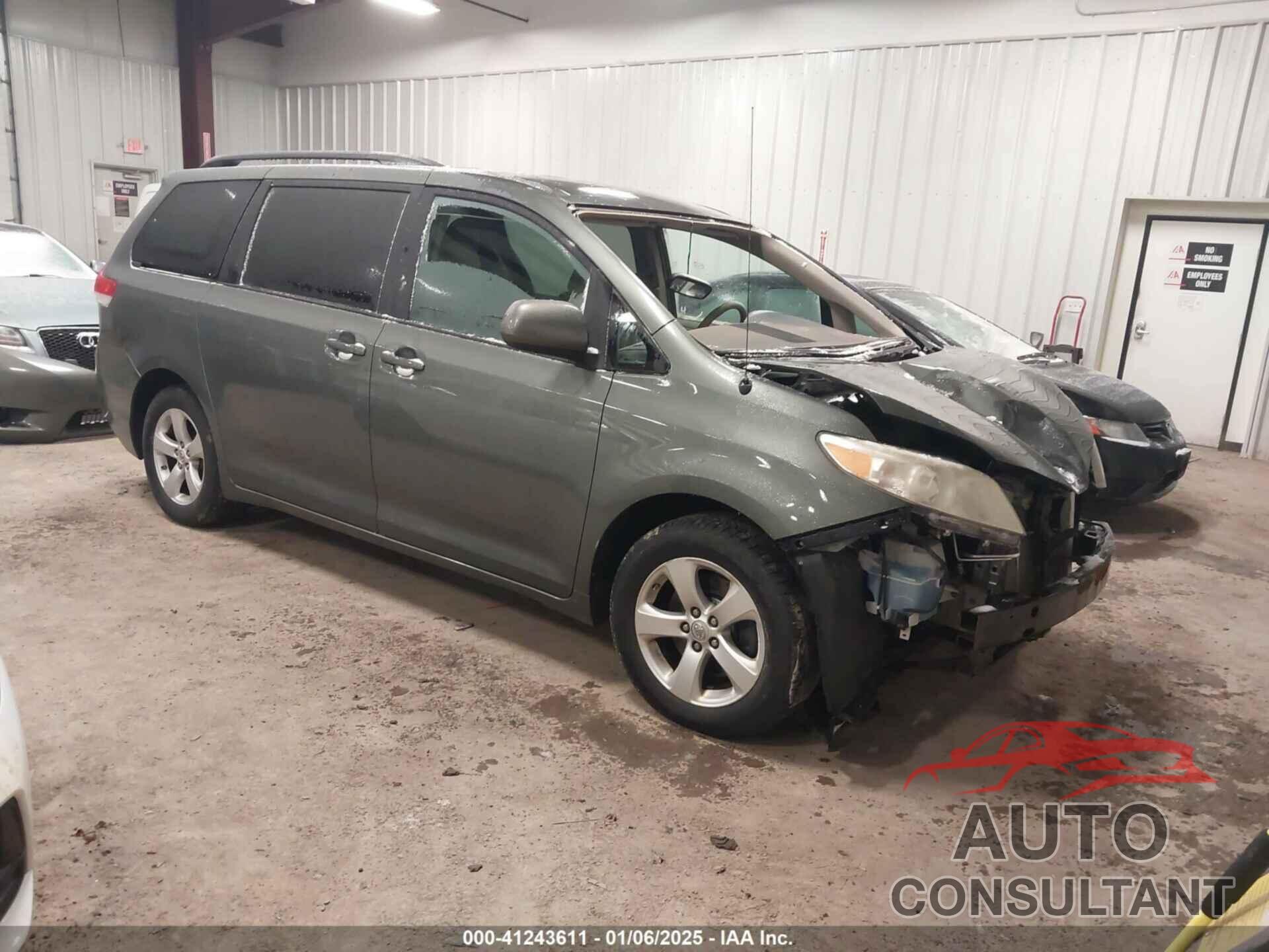 TOYOTA SIENNA 2013 - 5TDKK3DCXDS403625