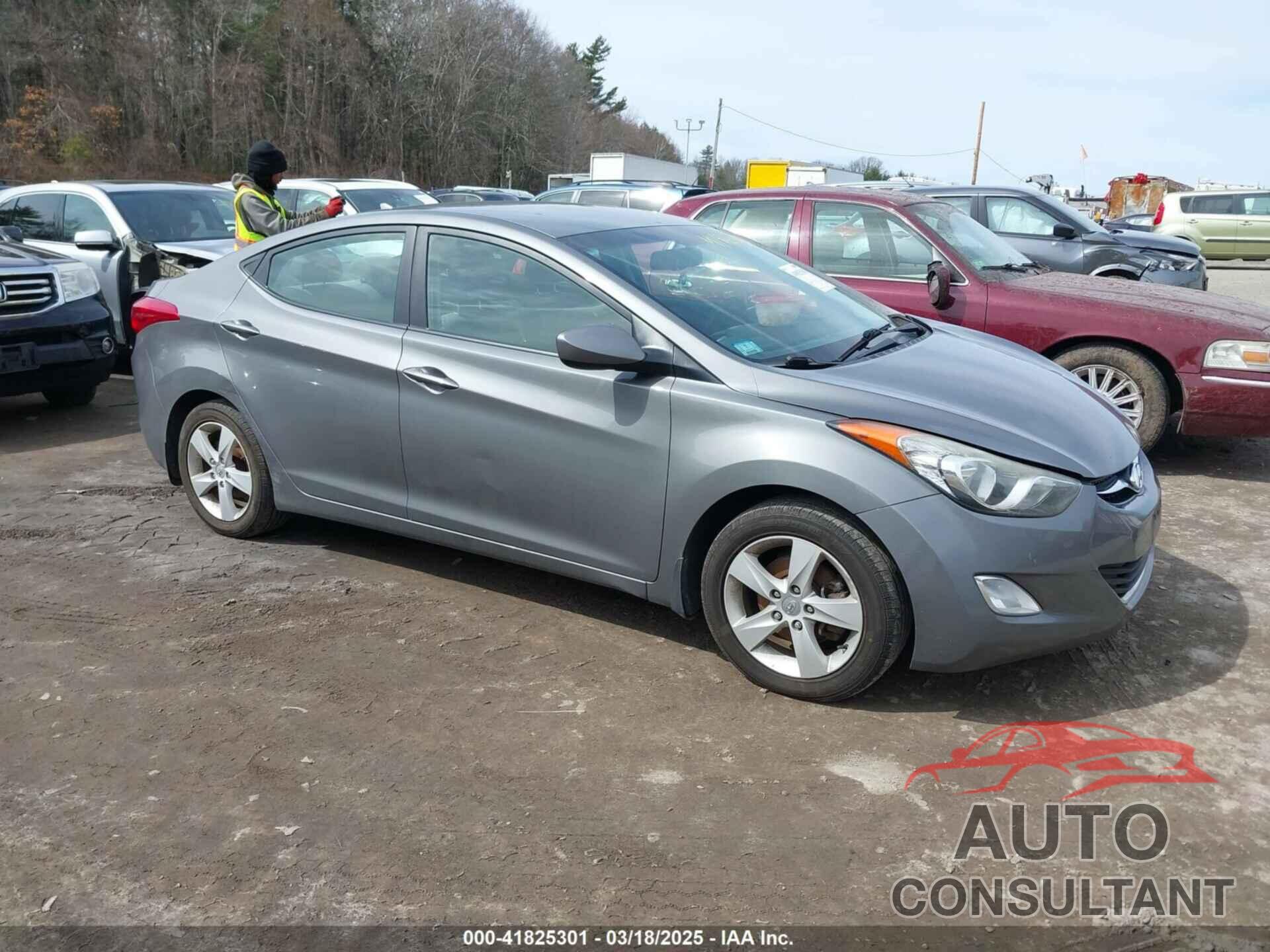 HYUNDAI ELANTRA 2013 - 5NPDH4AE0DH296979