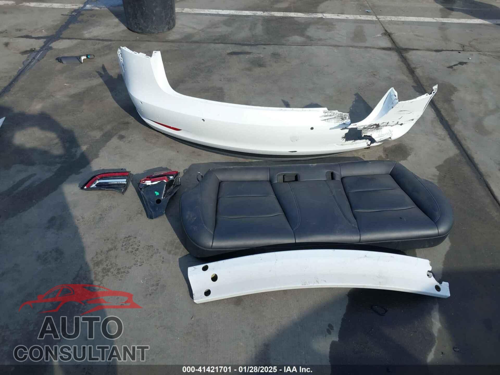 TESLA MODEL 3 2018 - 5YJ3E1EA8JF041002