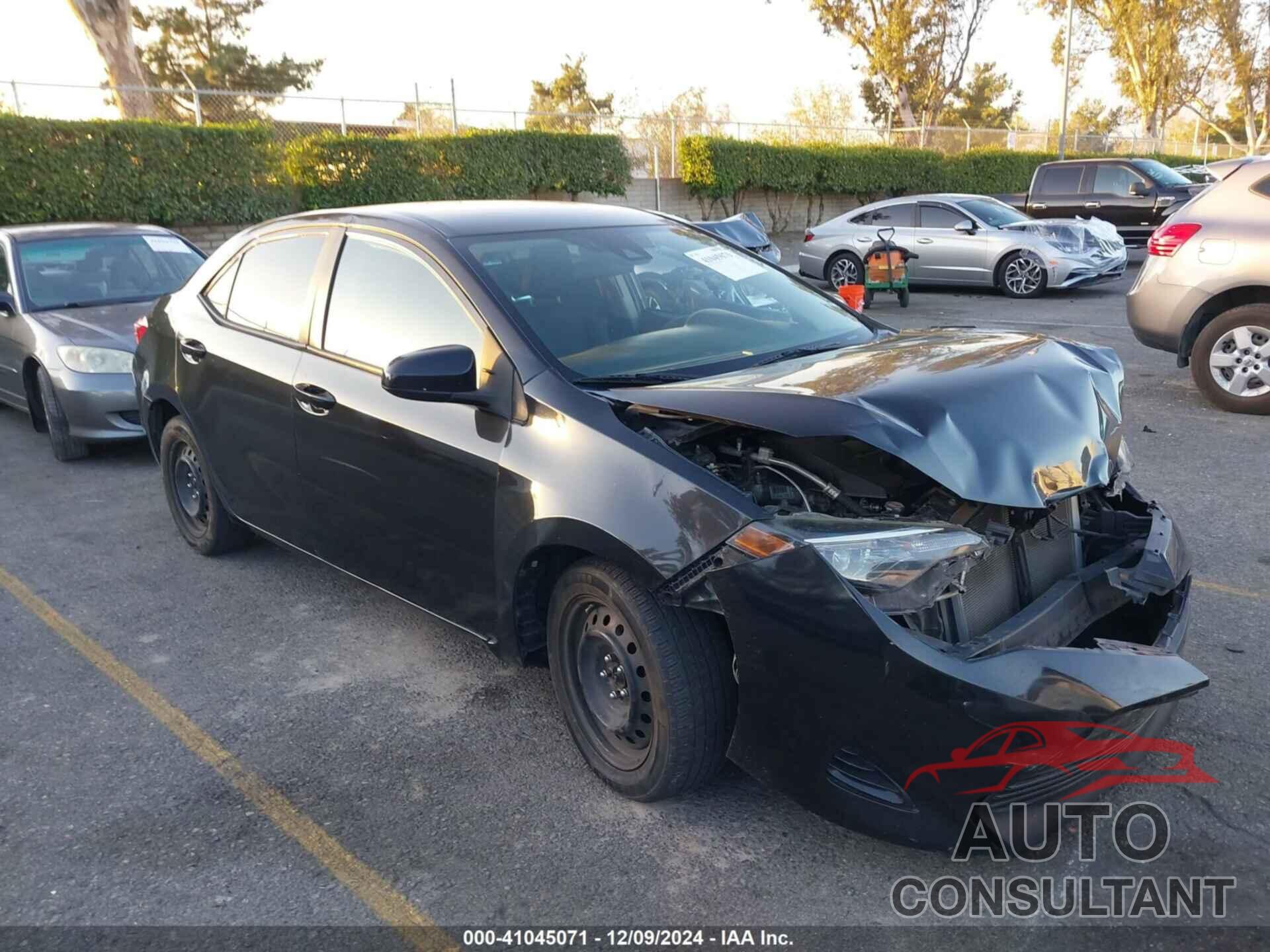 TOYOTA COROLLA 2018 - 2T1BURHE1JC055288