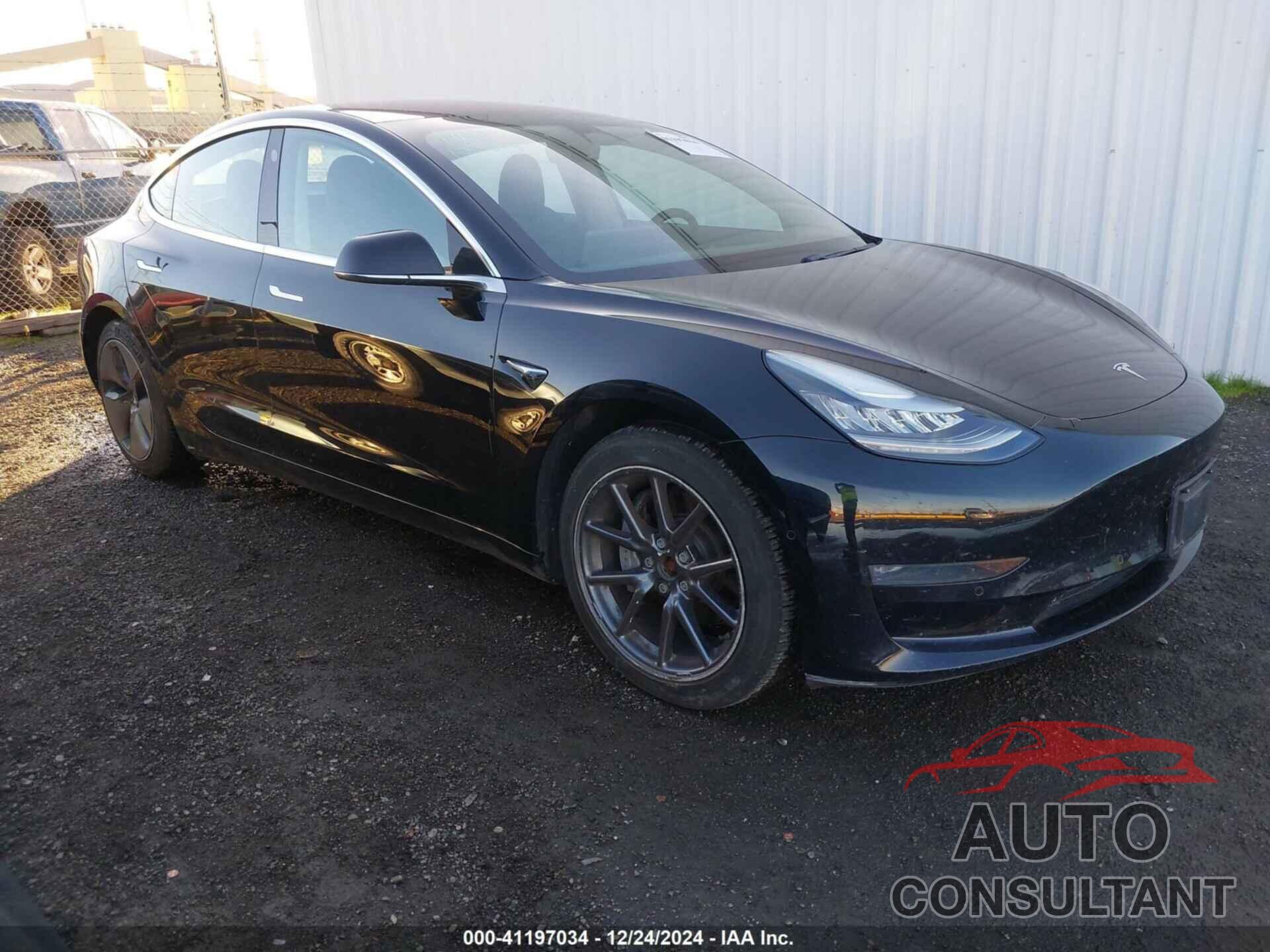 TESLA MODEL 3 2018 - 5YJ3E1EB1JF144433